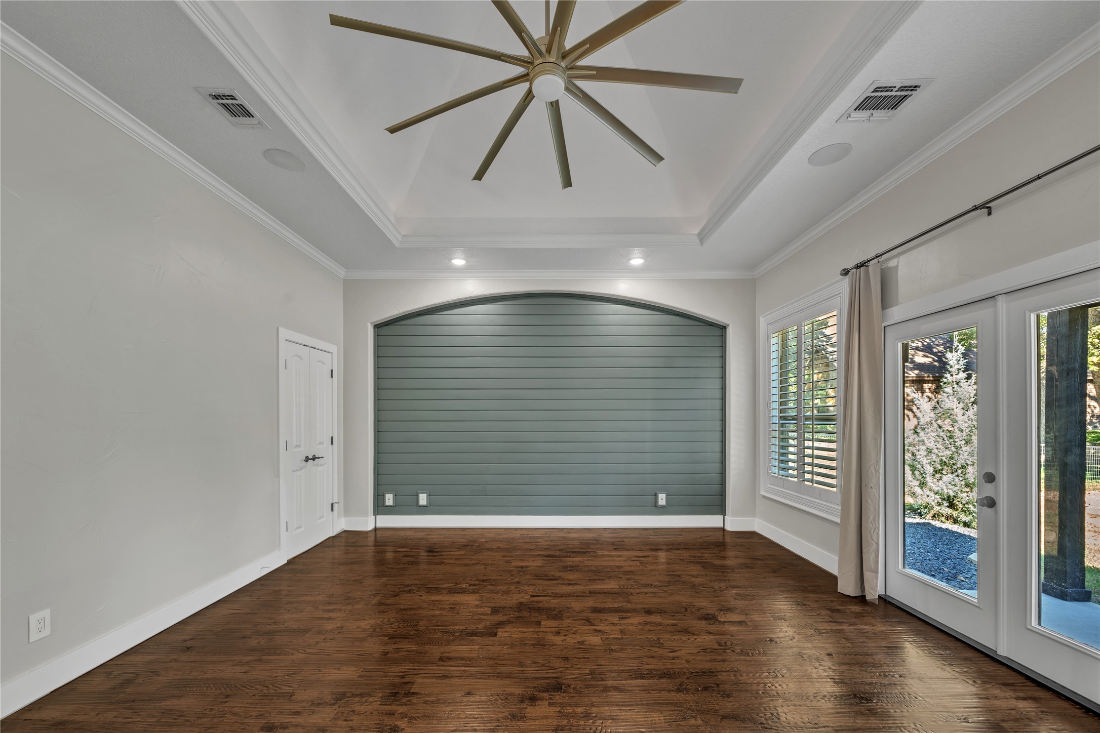 100 Field Creek Court