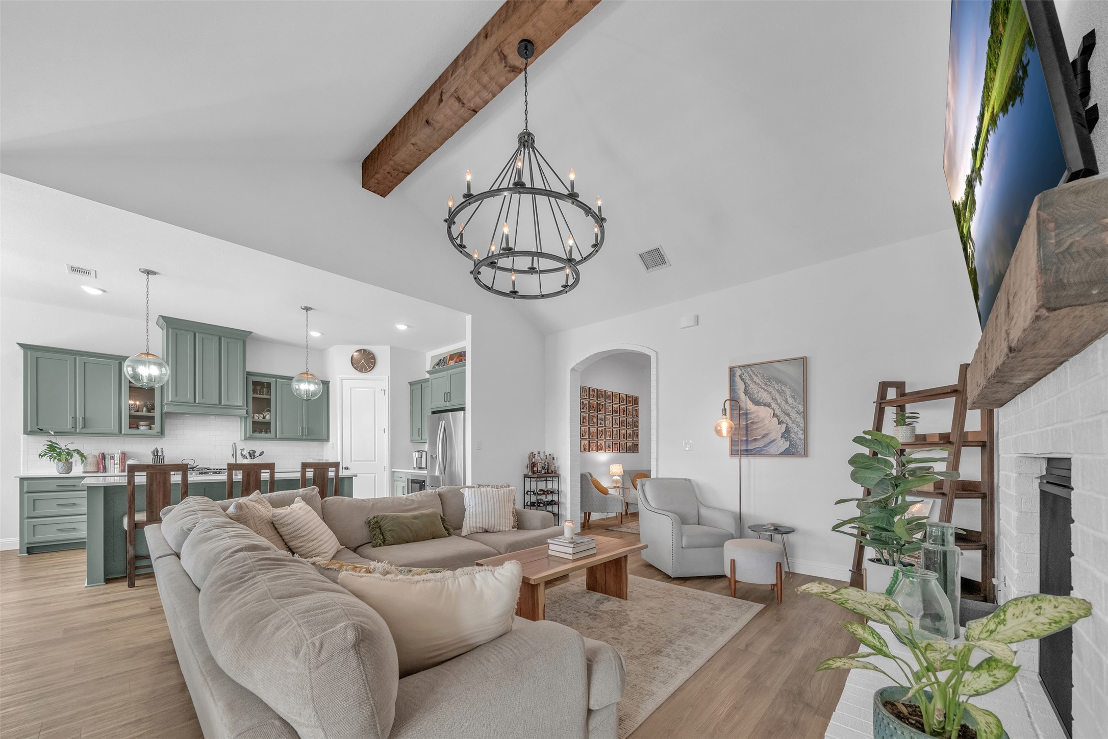 215 Observation Drive N