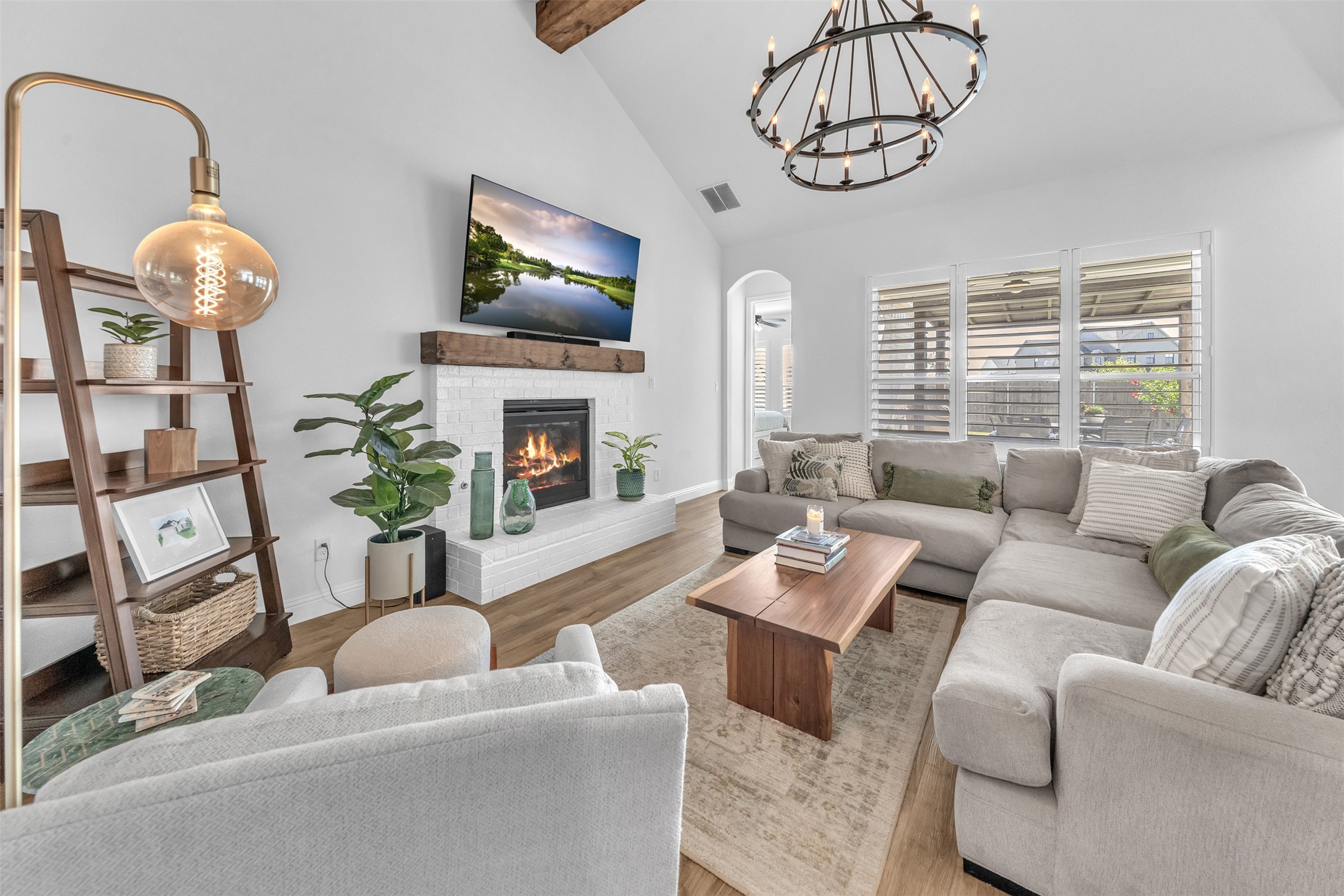 215 Observation Drive N