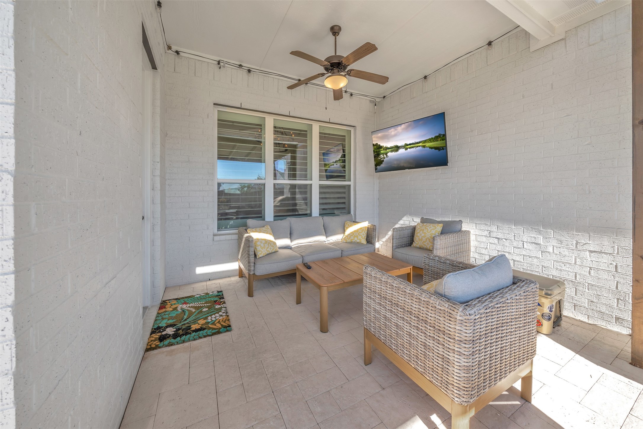 215 Observation Drive N