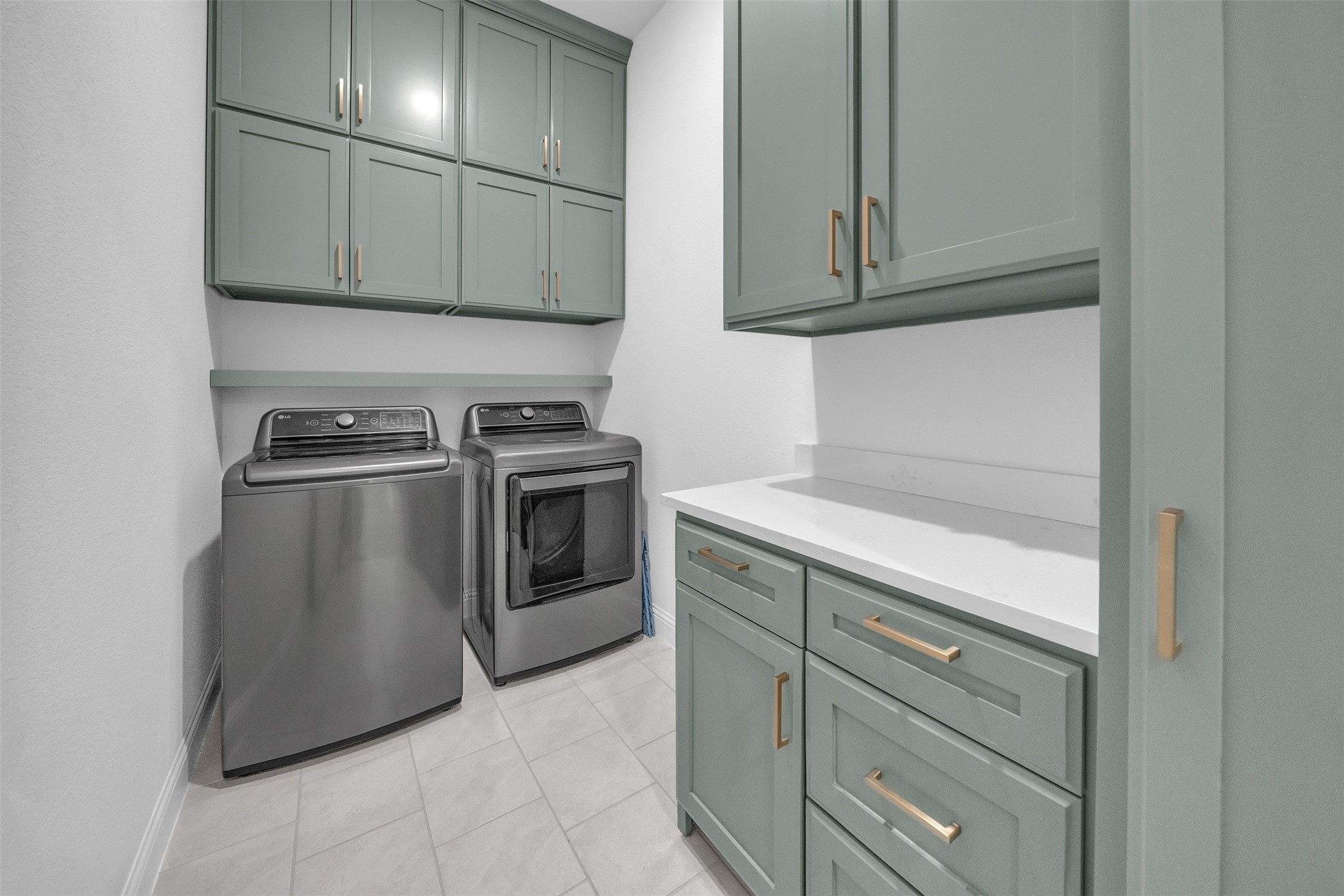 215 Observation Drive N