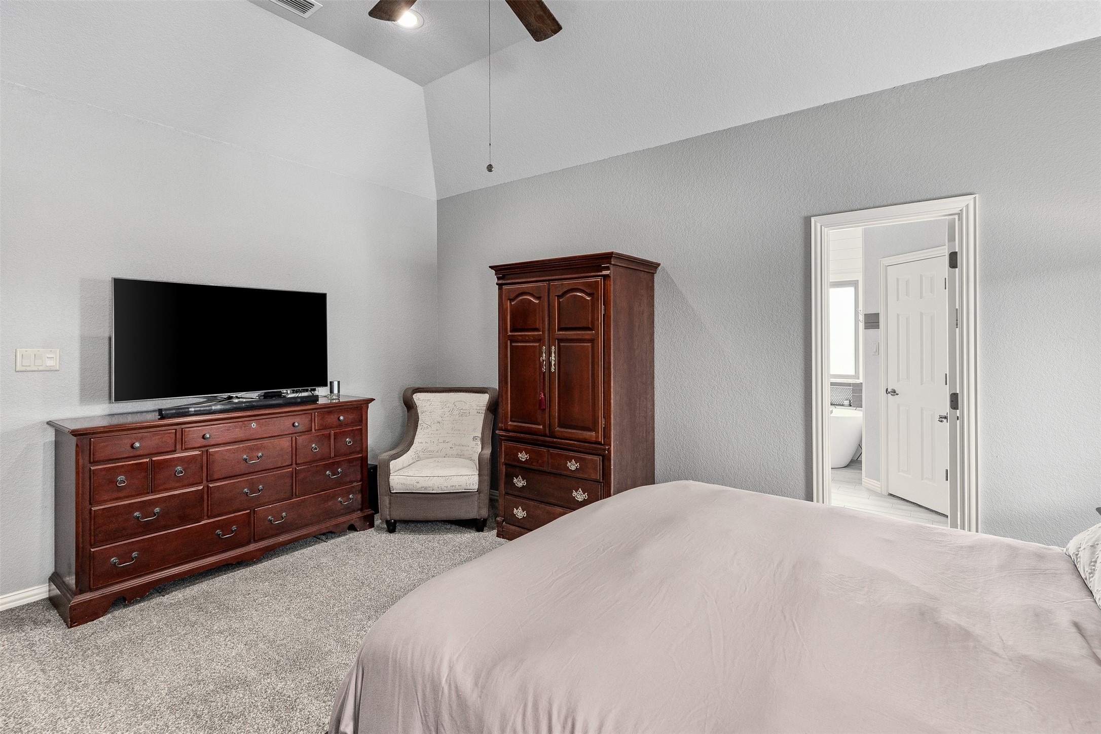 137 Prairie Ridge Drive