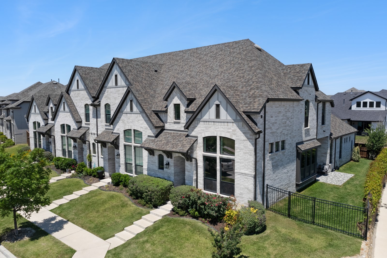 2369 Longspur Drive