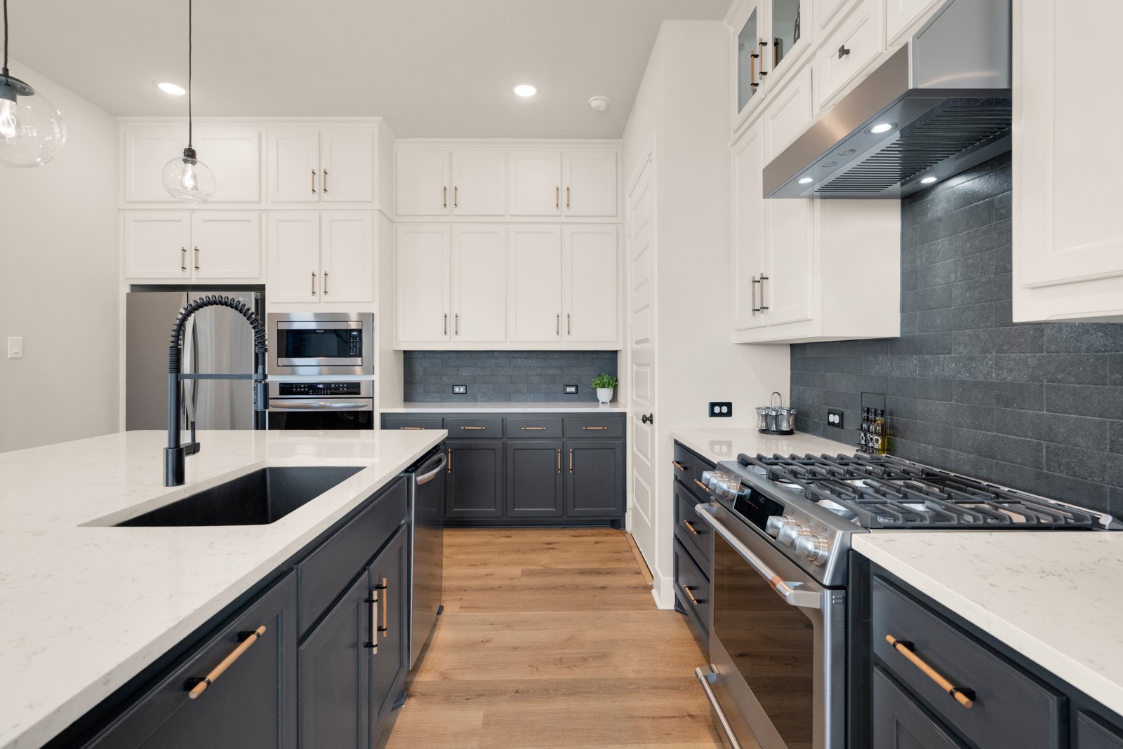 2369 Longspur Drive
