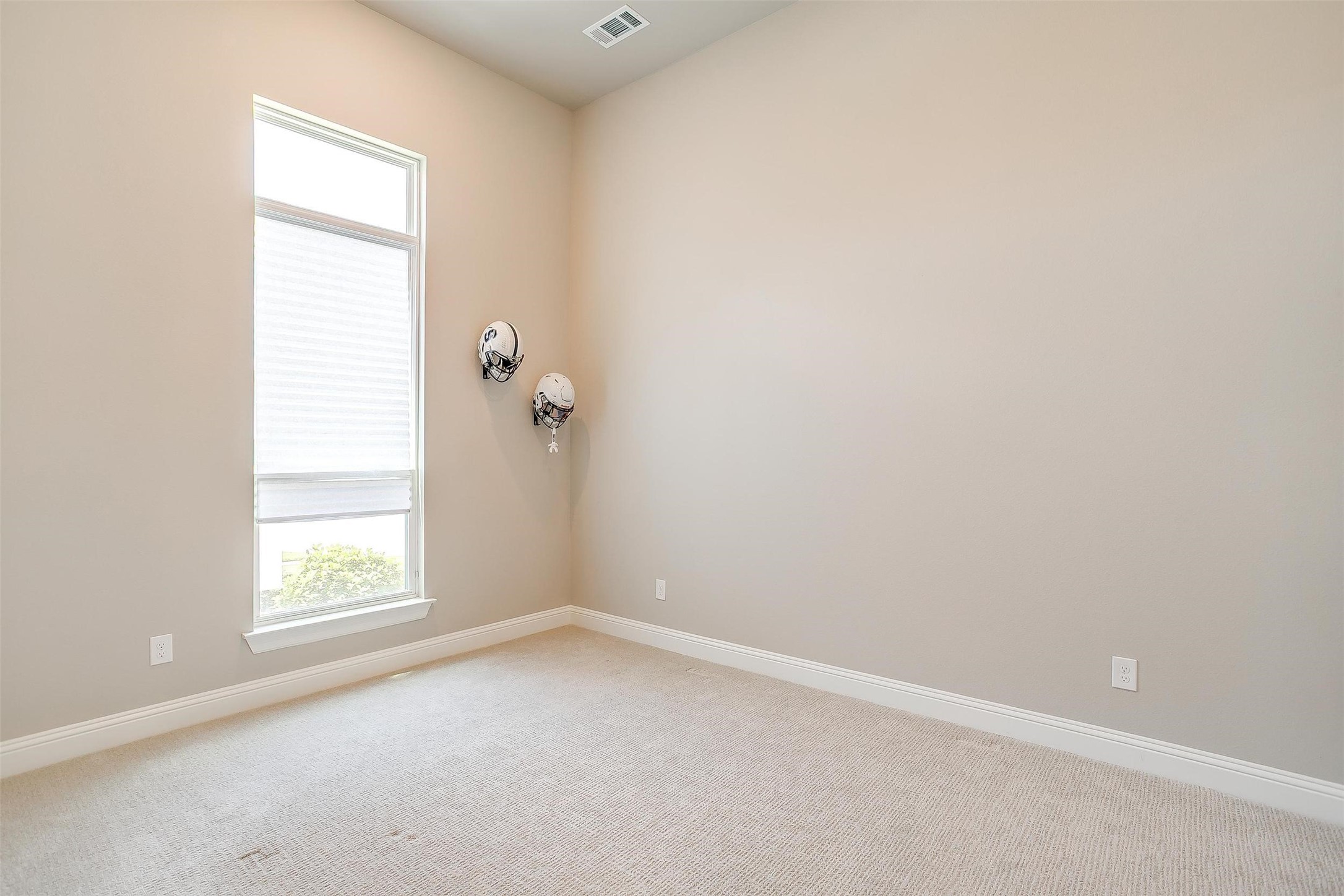 916 Highlands Avenue