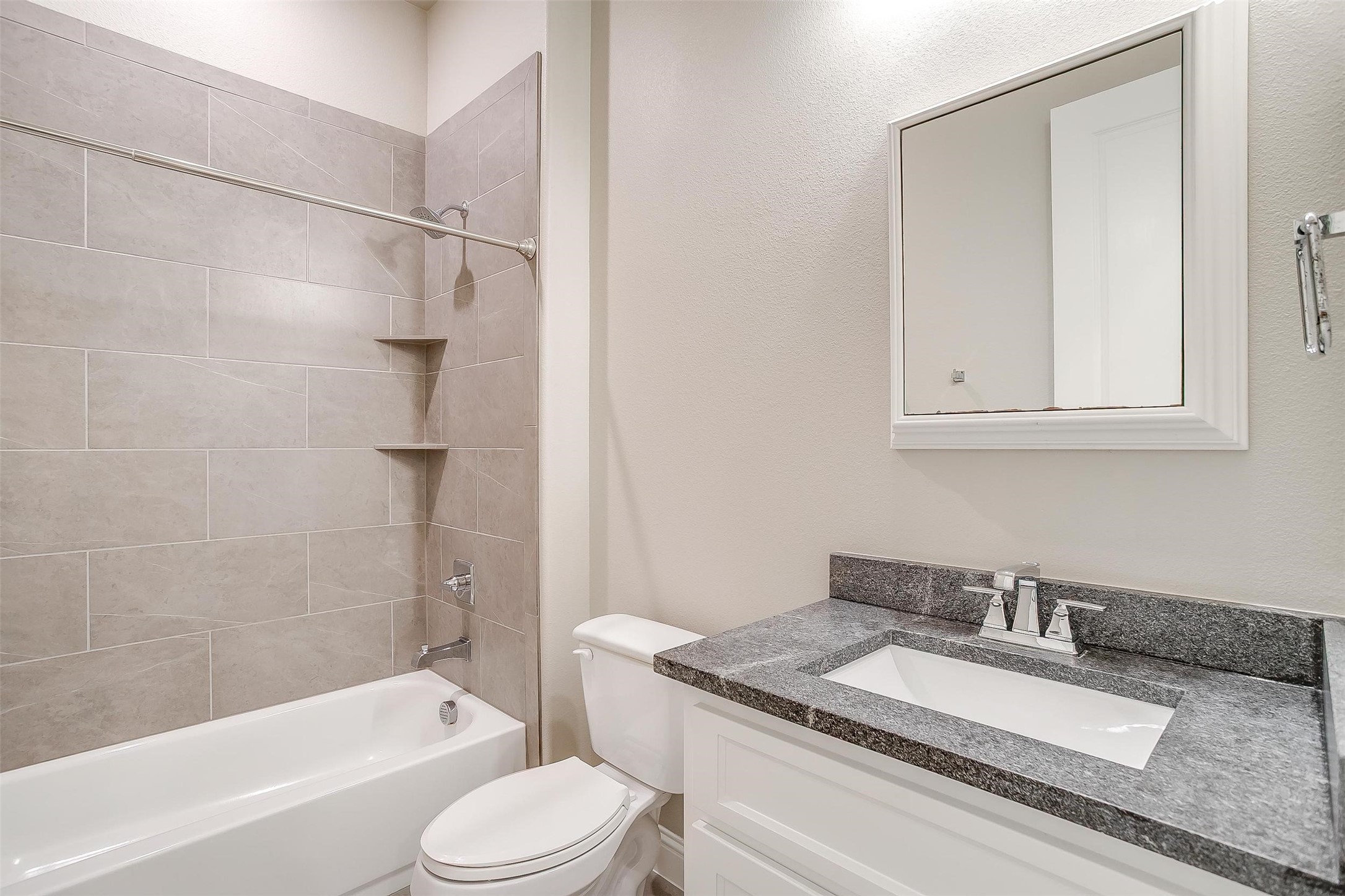 916 Highlands Avenue