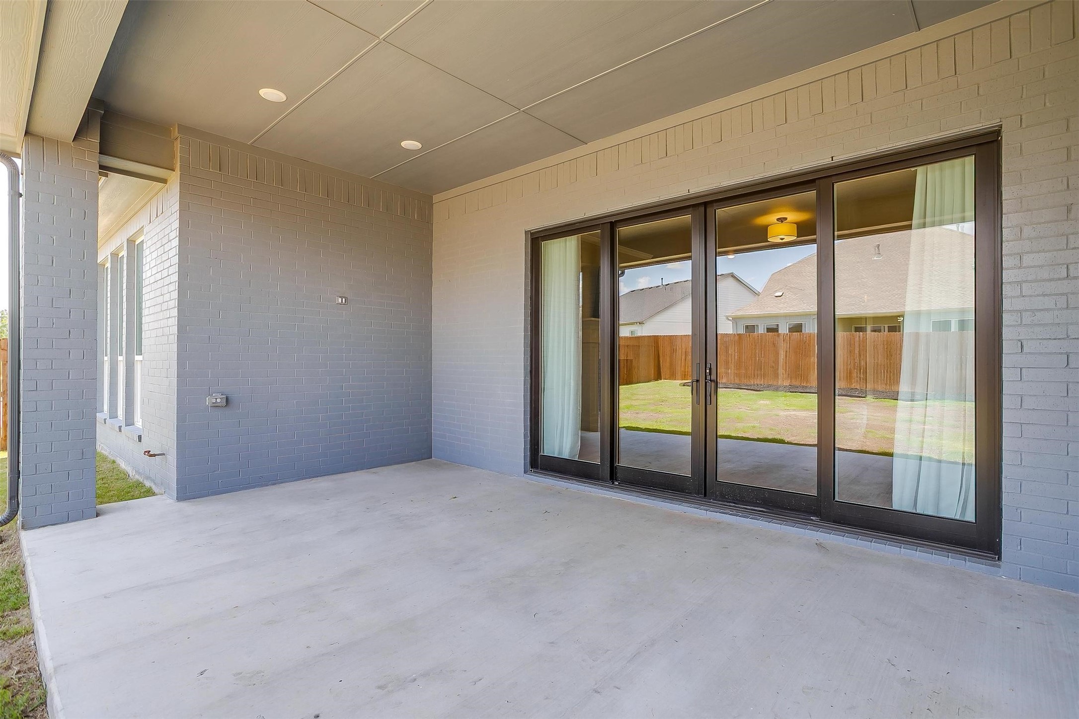 916 Highlands Avenue