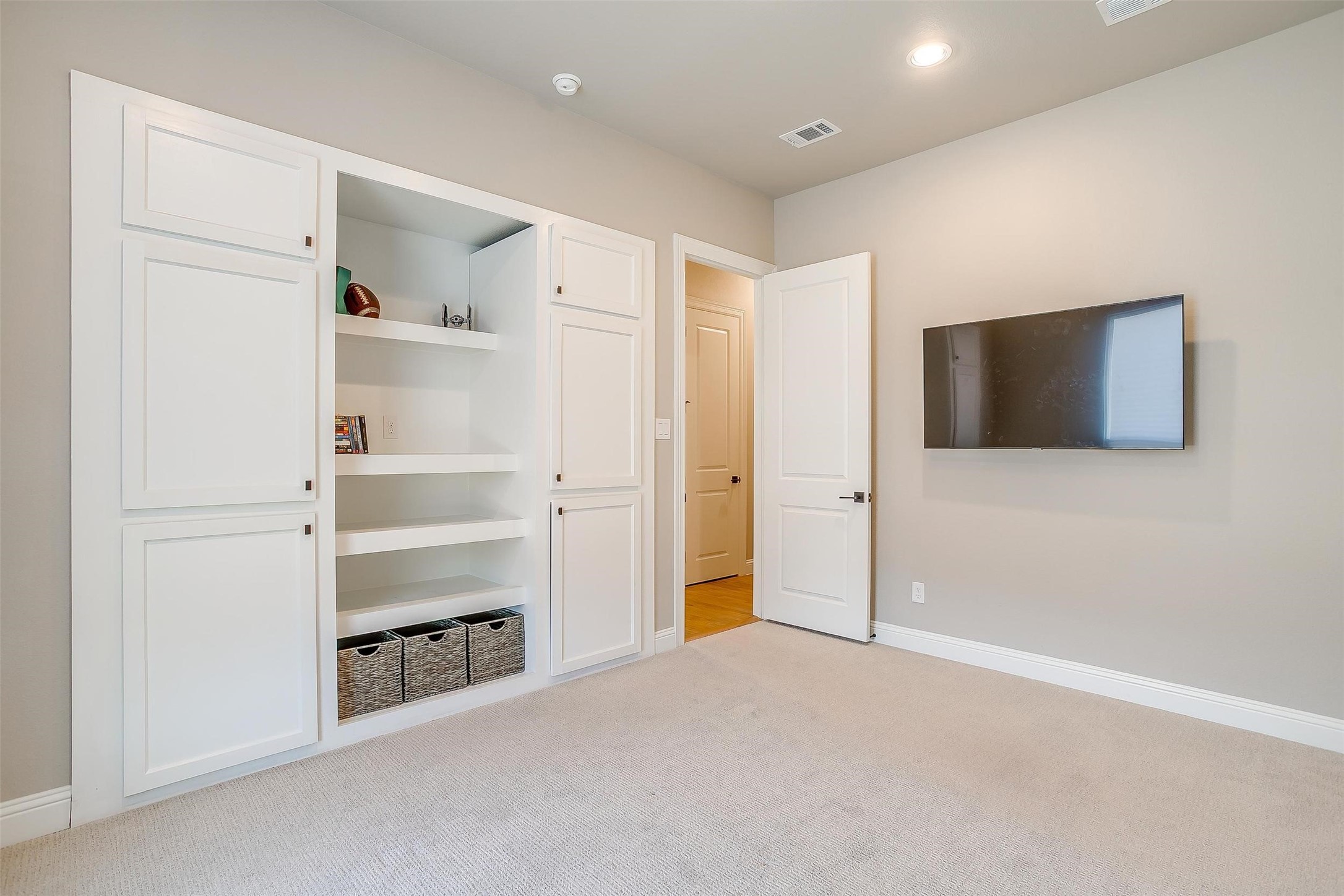 916 Highlands Avenue