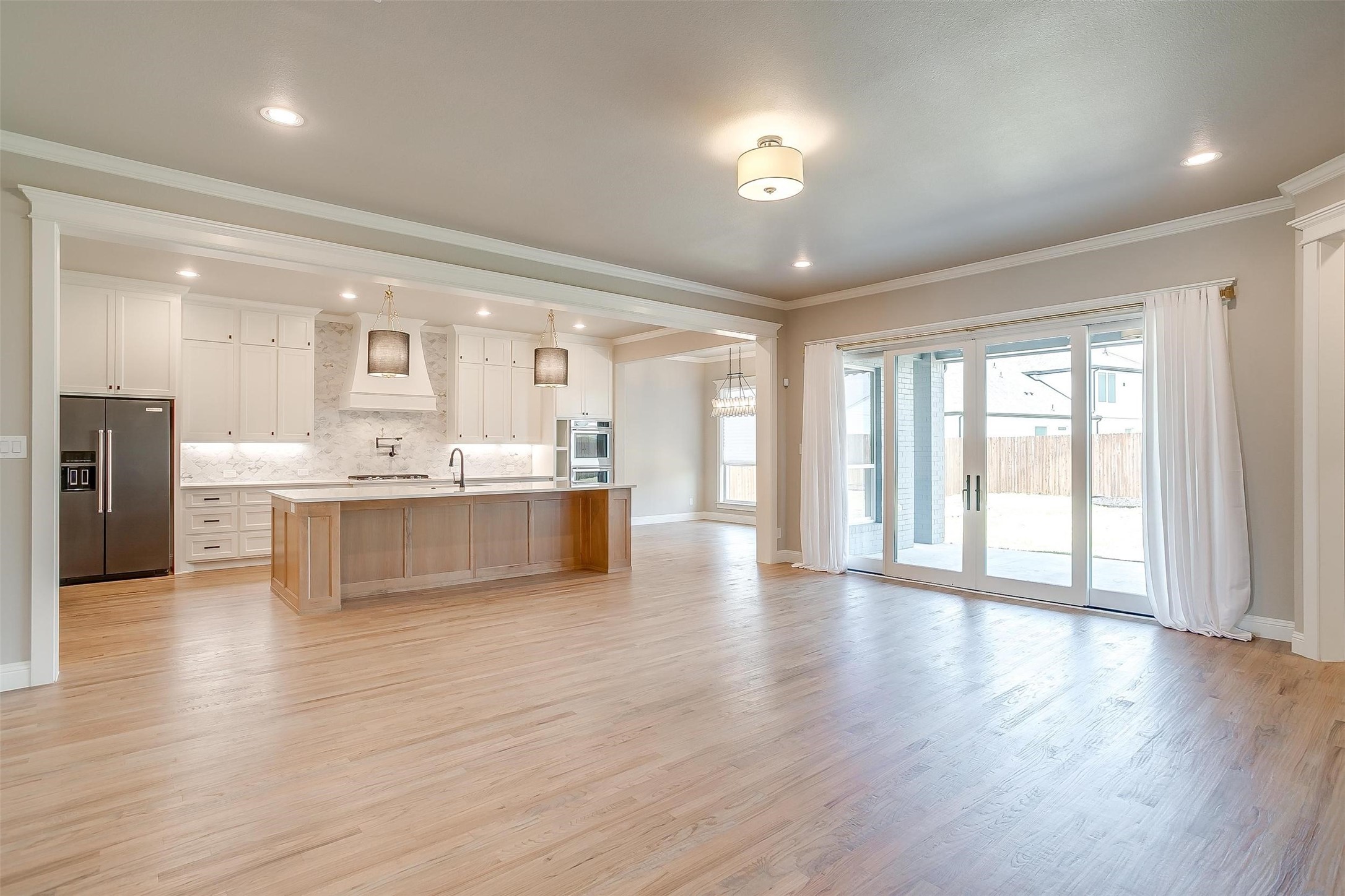 916 Highlands Avenue