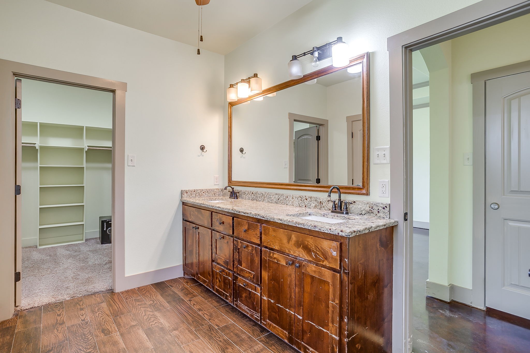 570 S Point Court