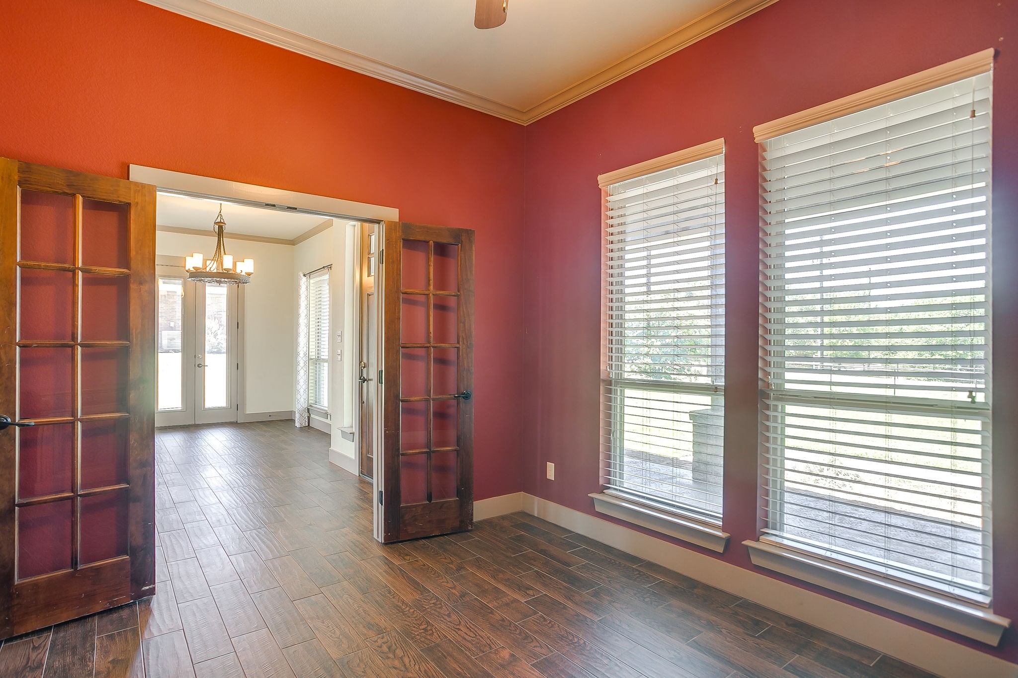 570 S Point Court