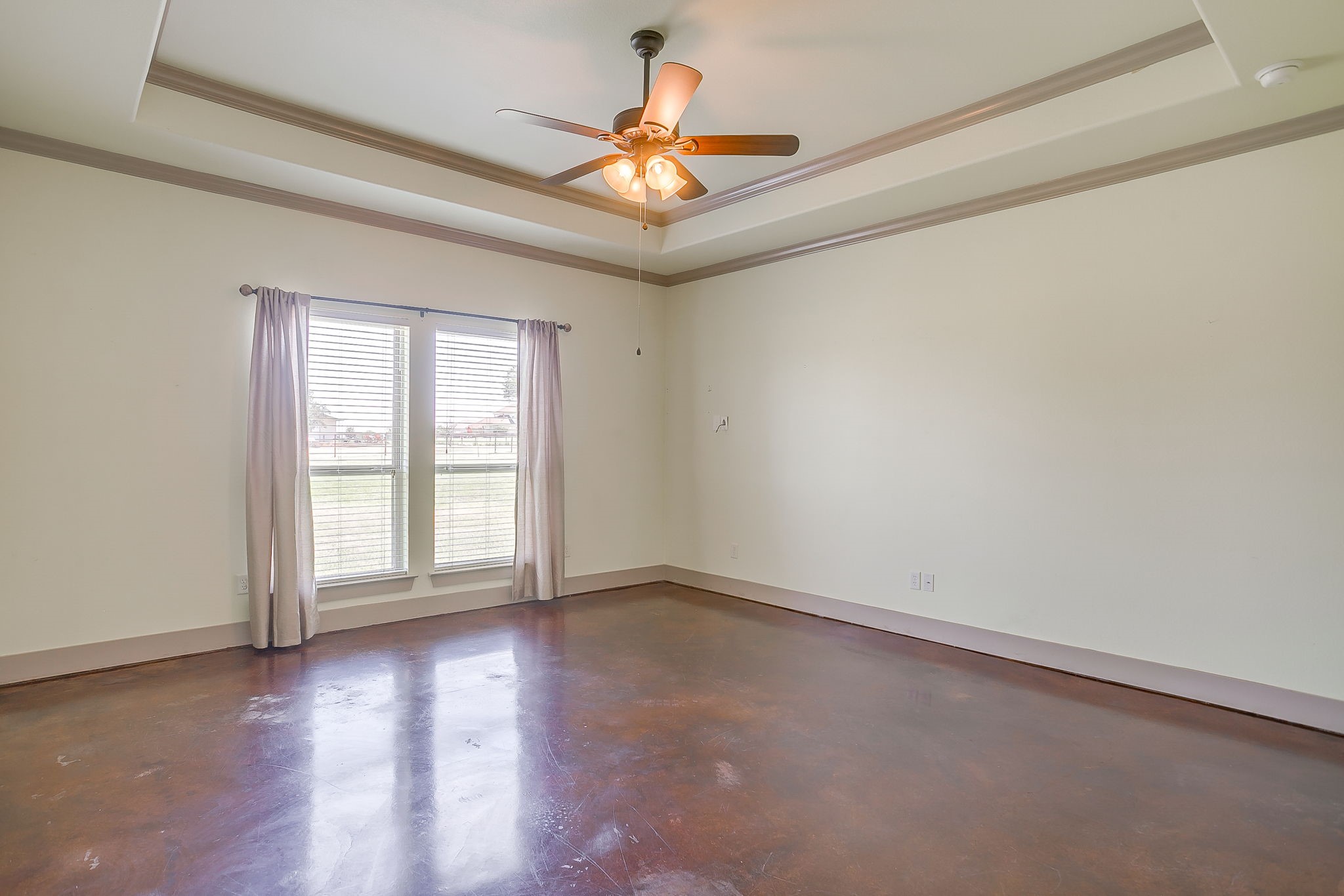 570 S Point Court