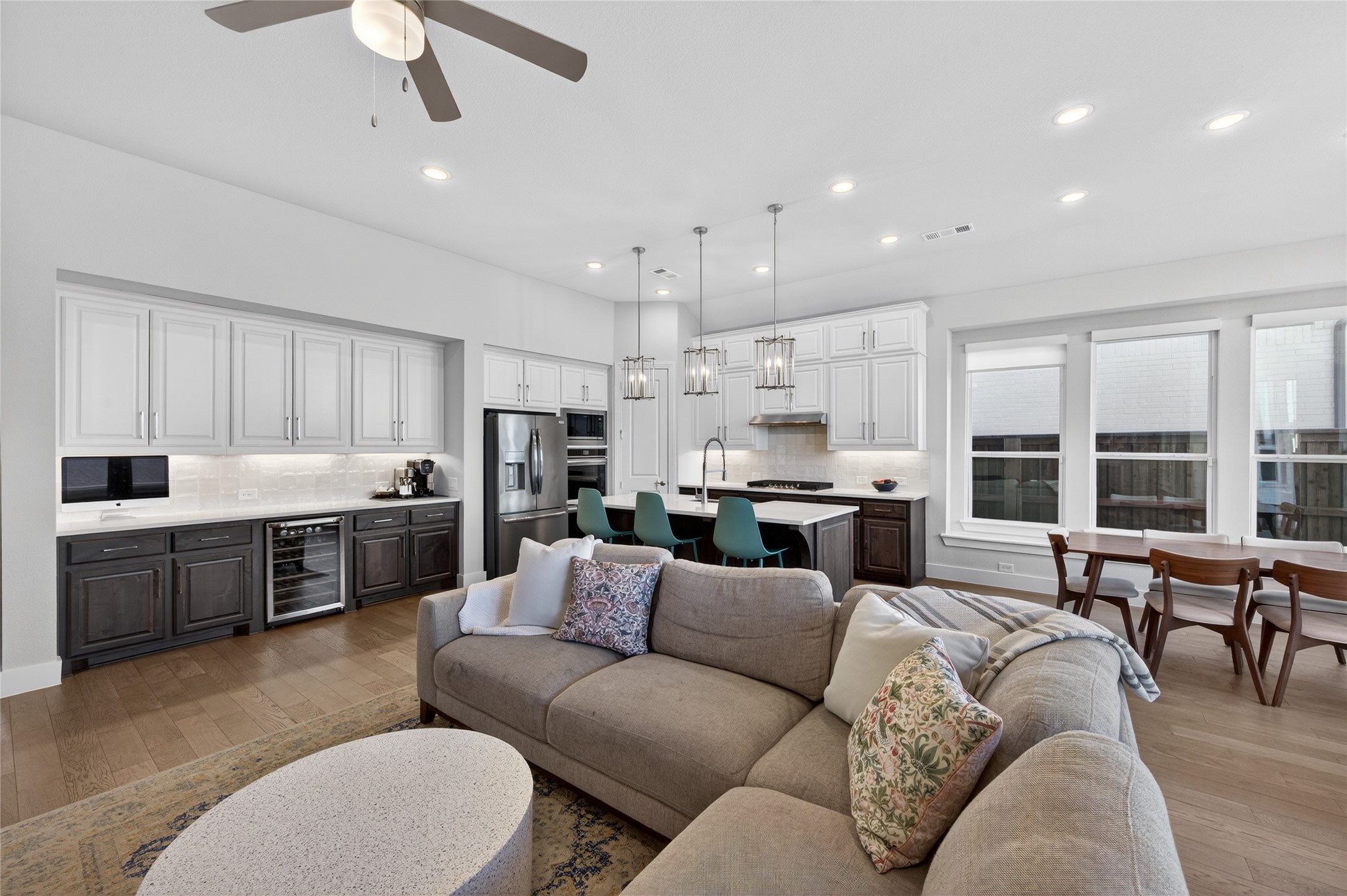1908 Tolleson Drive