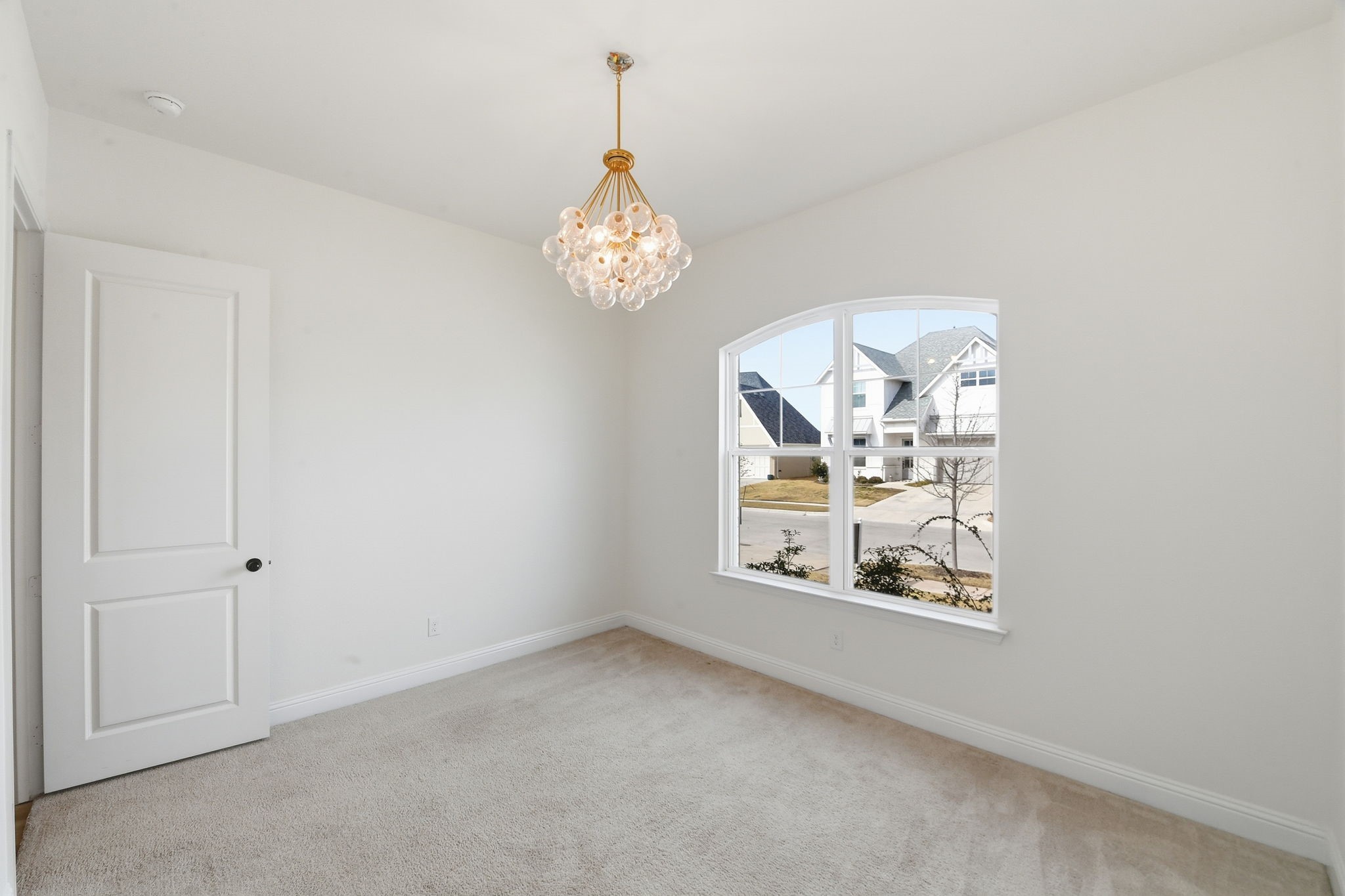 256 Observation Drive N
