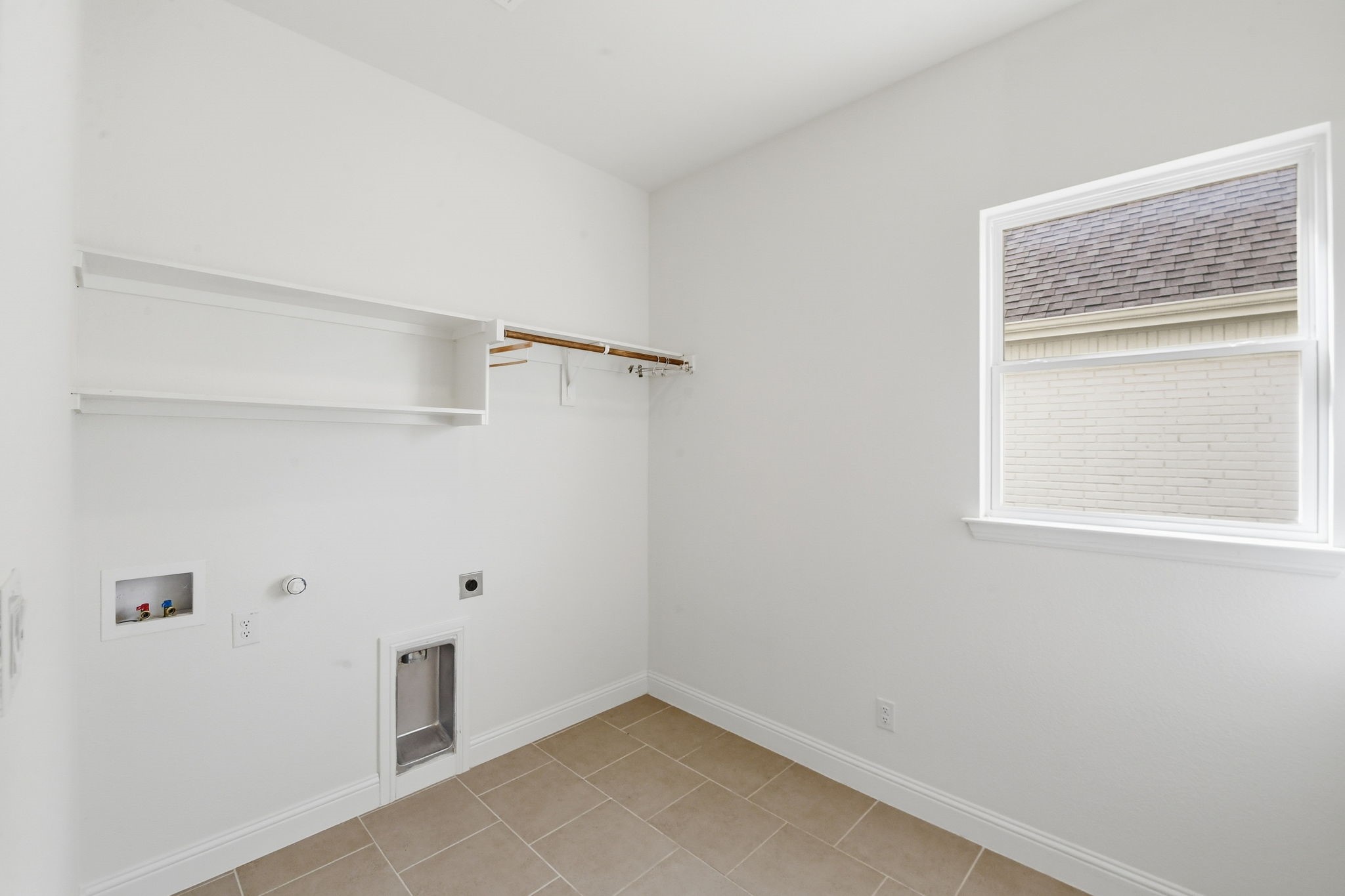 256 Observation Drive N