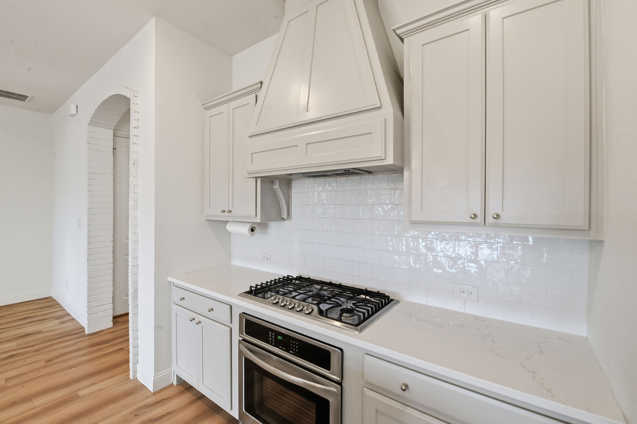 256 Observation Drive N
