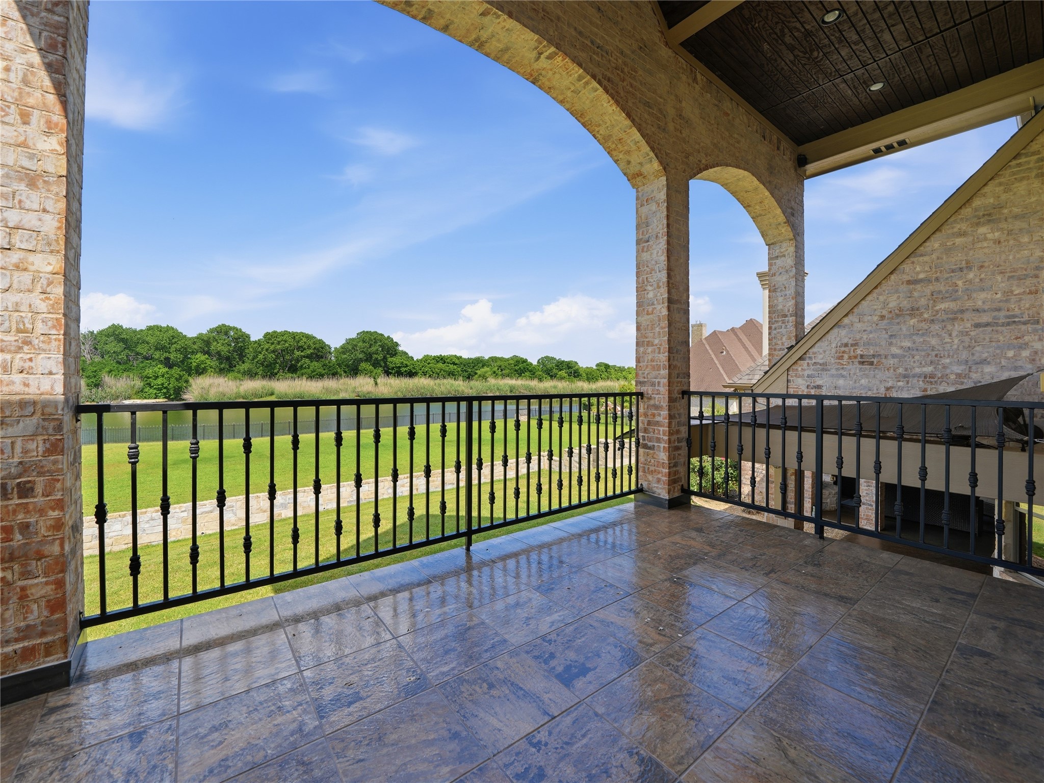 132 The Lakes Drive