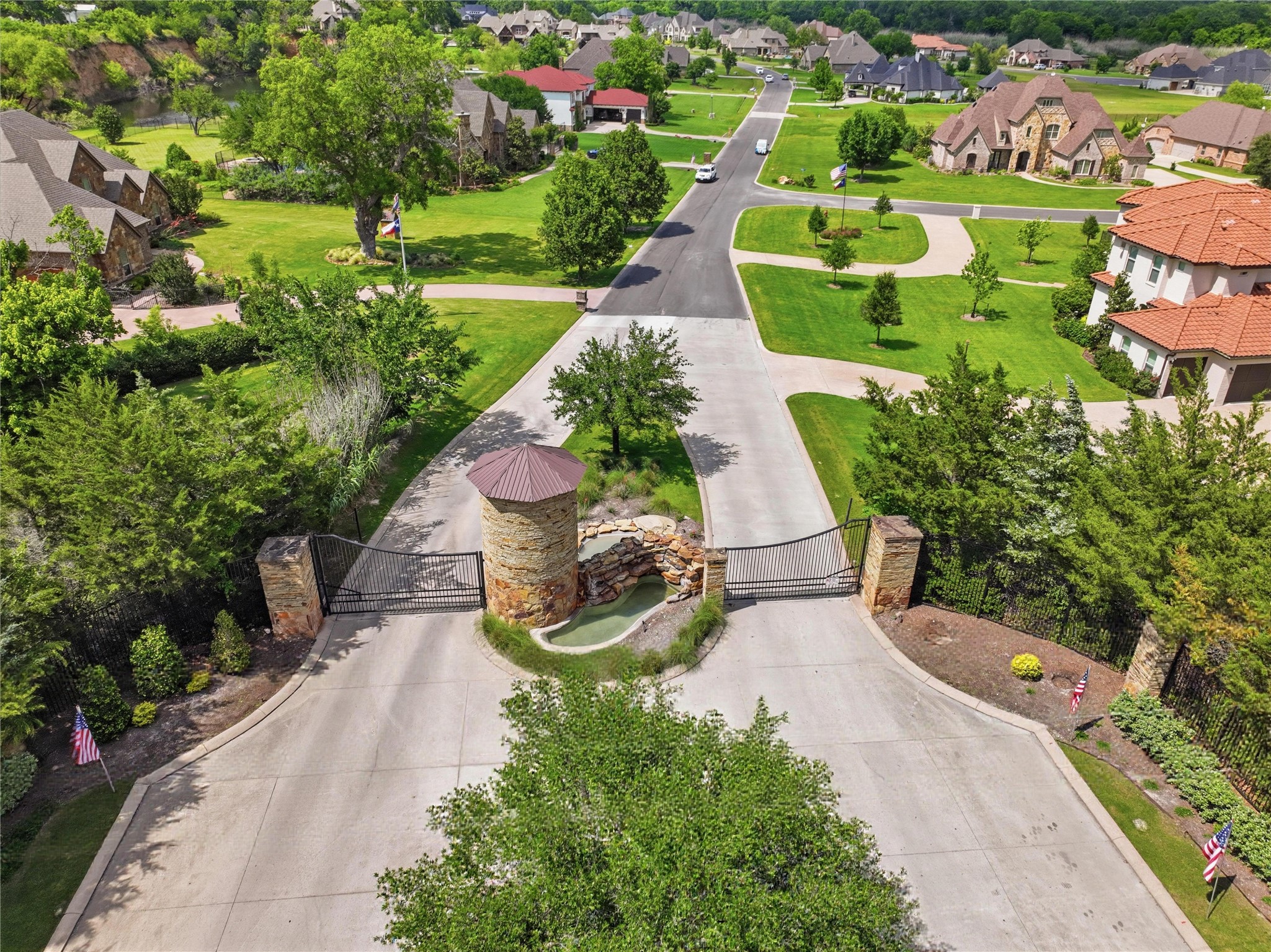 132 The Lakes Drive