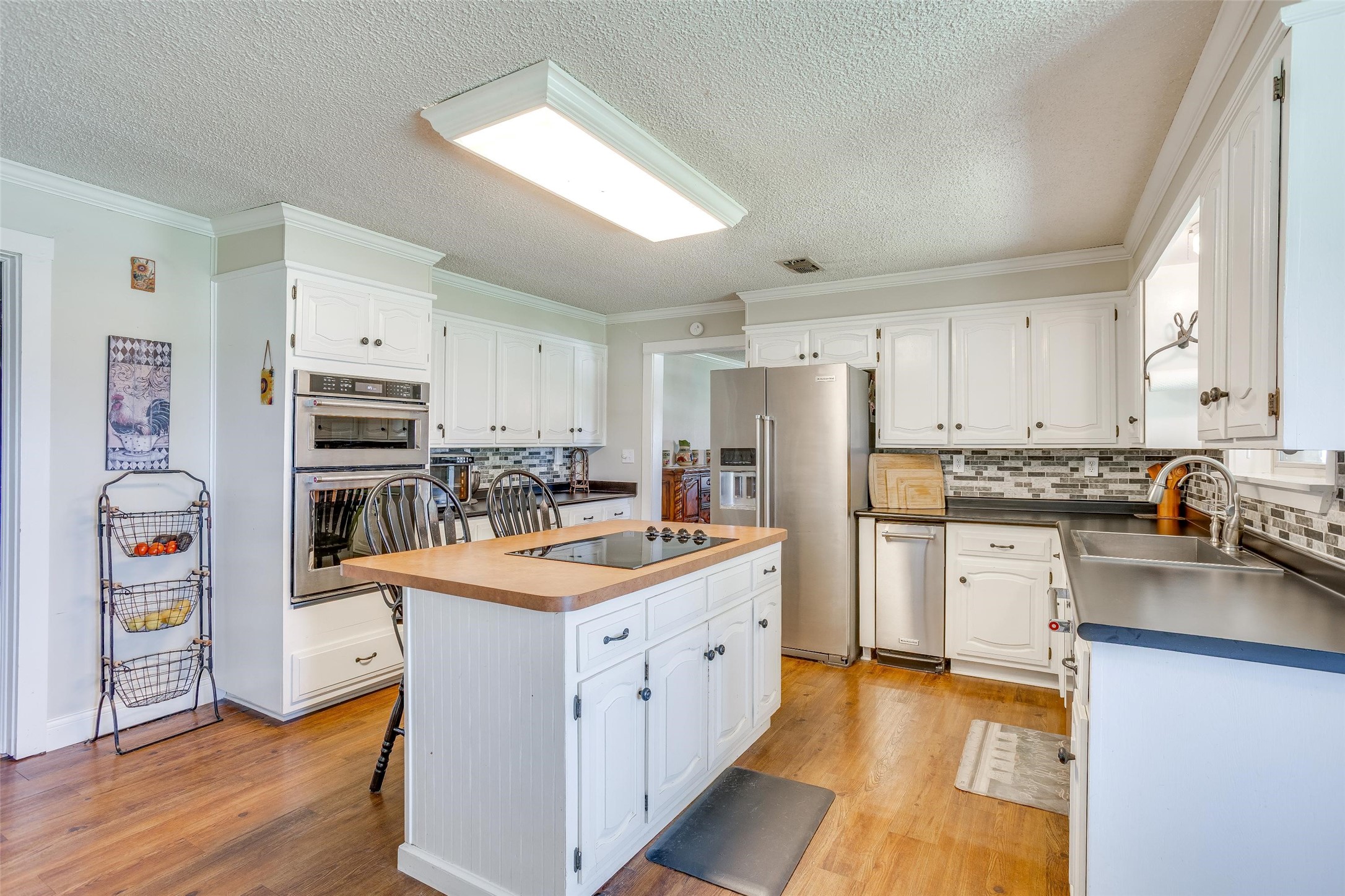 13800 Llano Drive