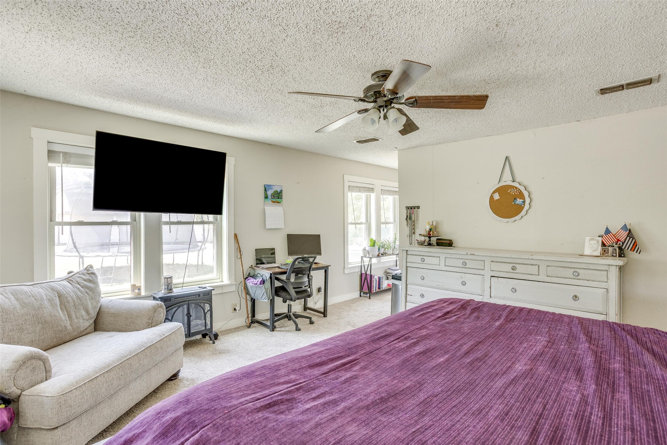 13800 Llano Drive