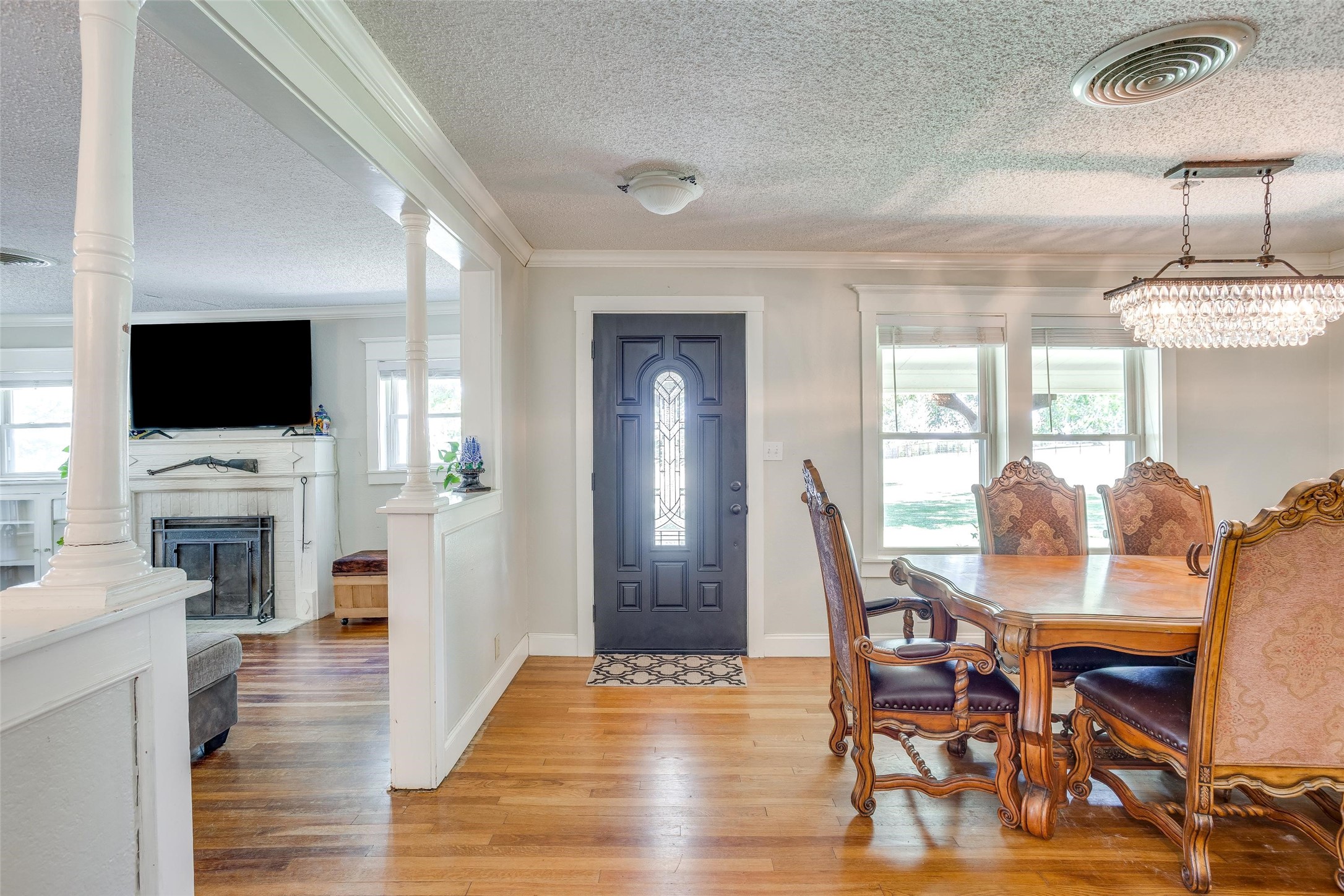 13800 Llano Drive