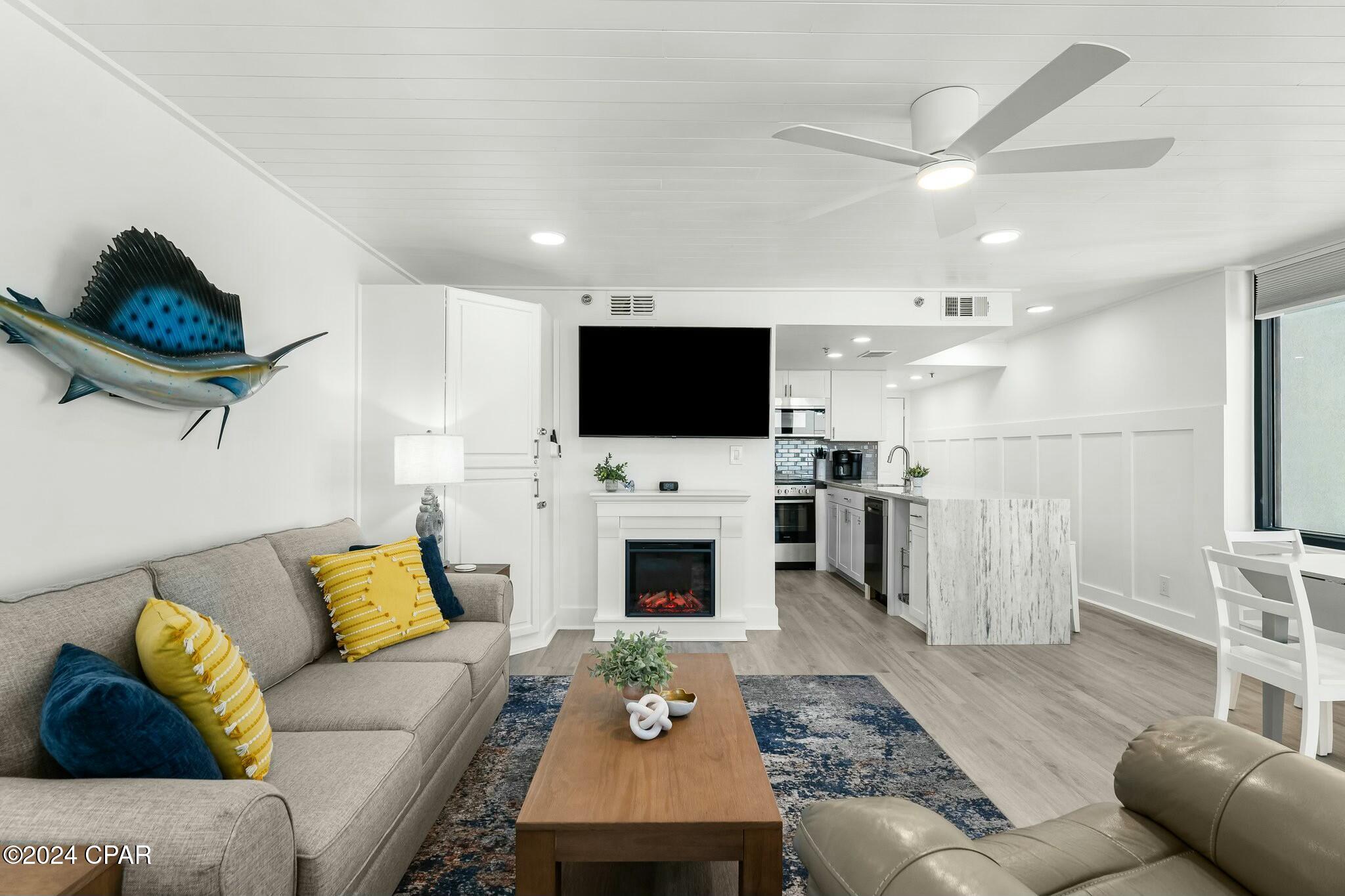 9850 S Thomas Drive 1112E