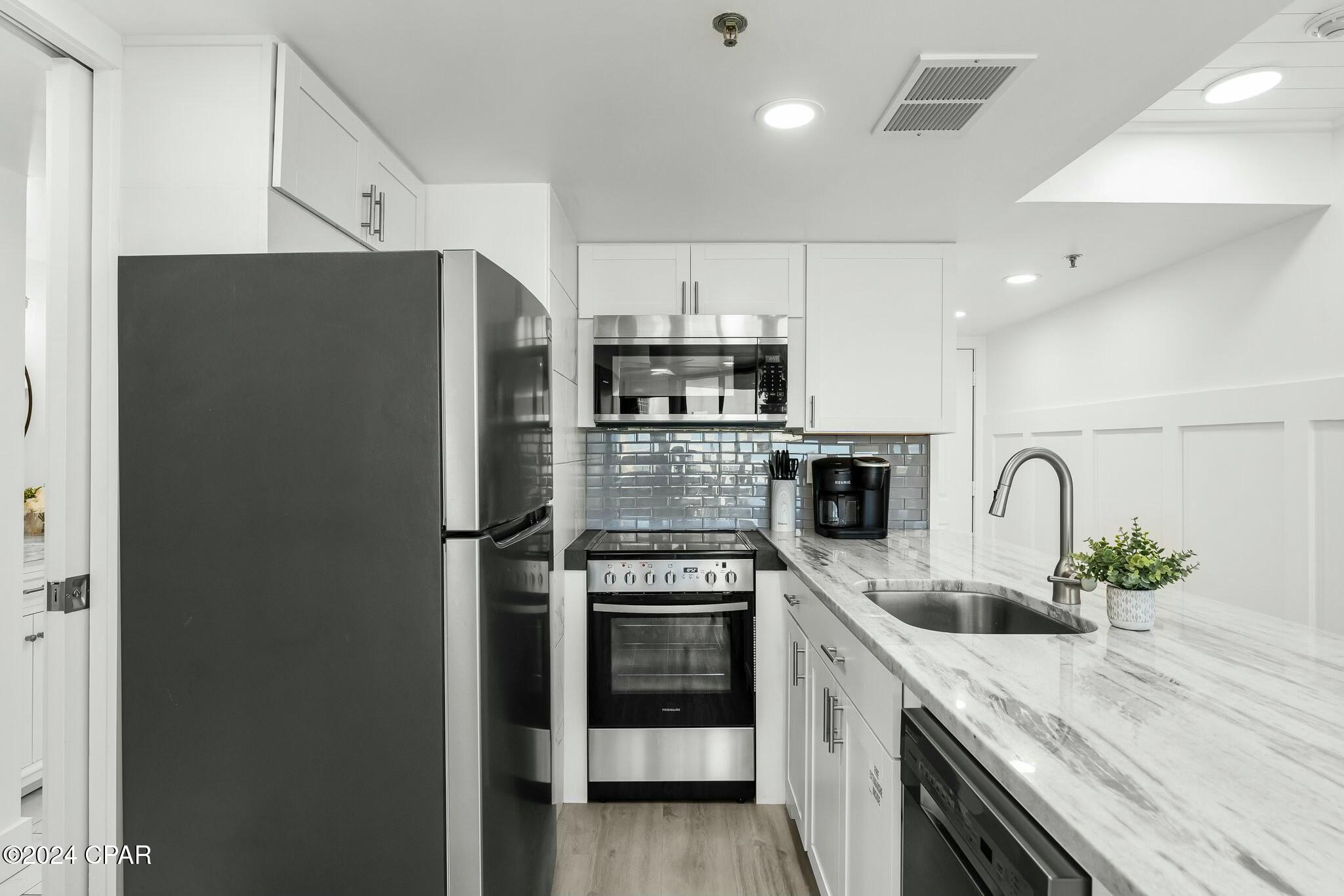 9850 S Thomas Drive 1112E