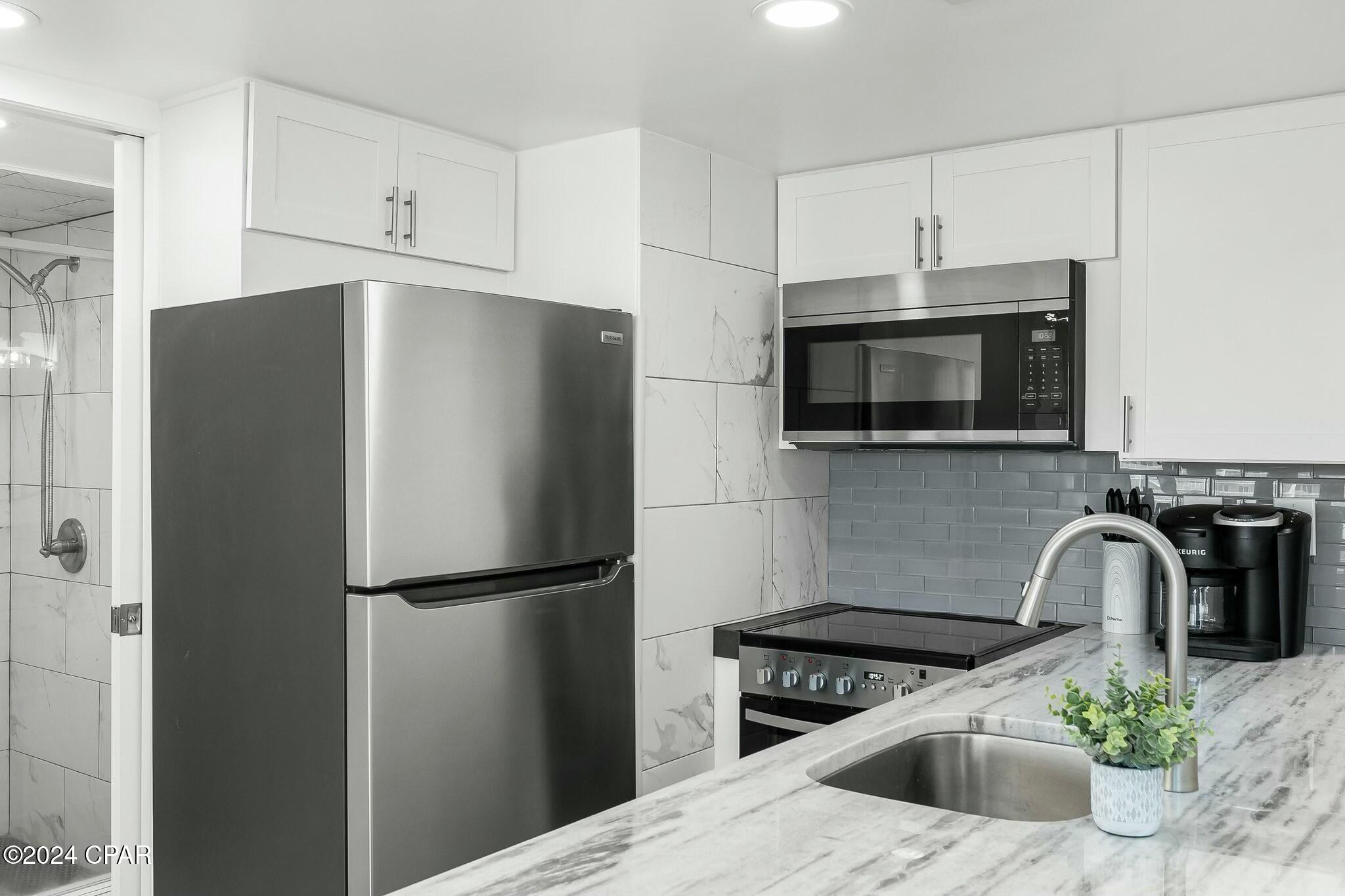 9850 S Thomas Drive 1112E