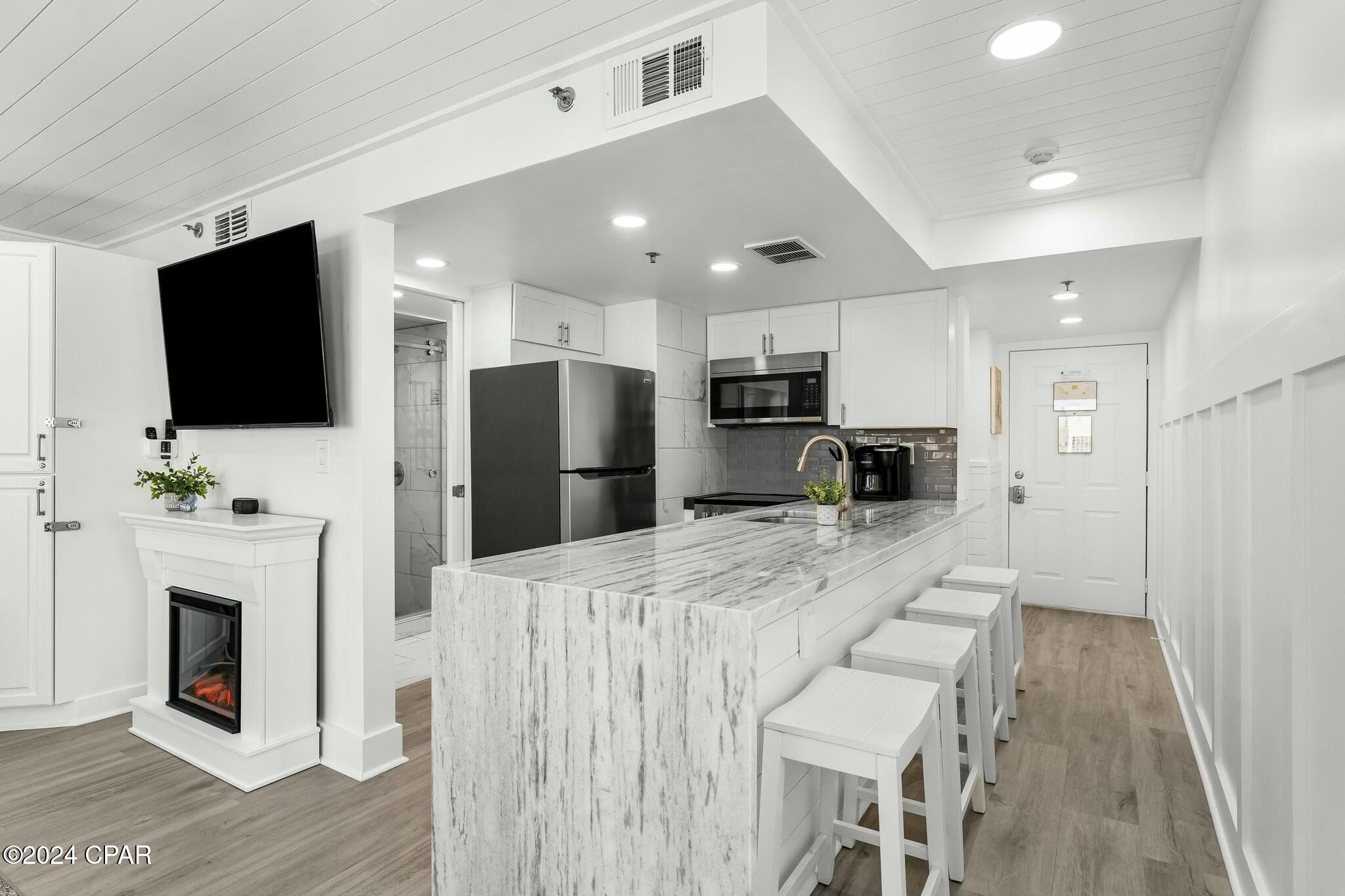 9850 S Thomas Drive 1112E