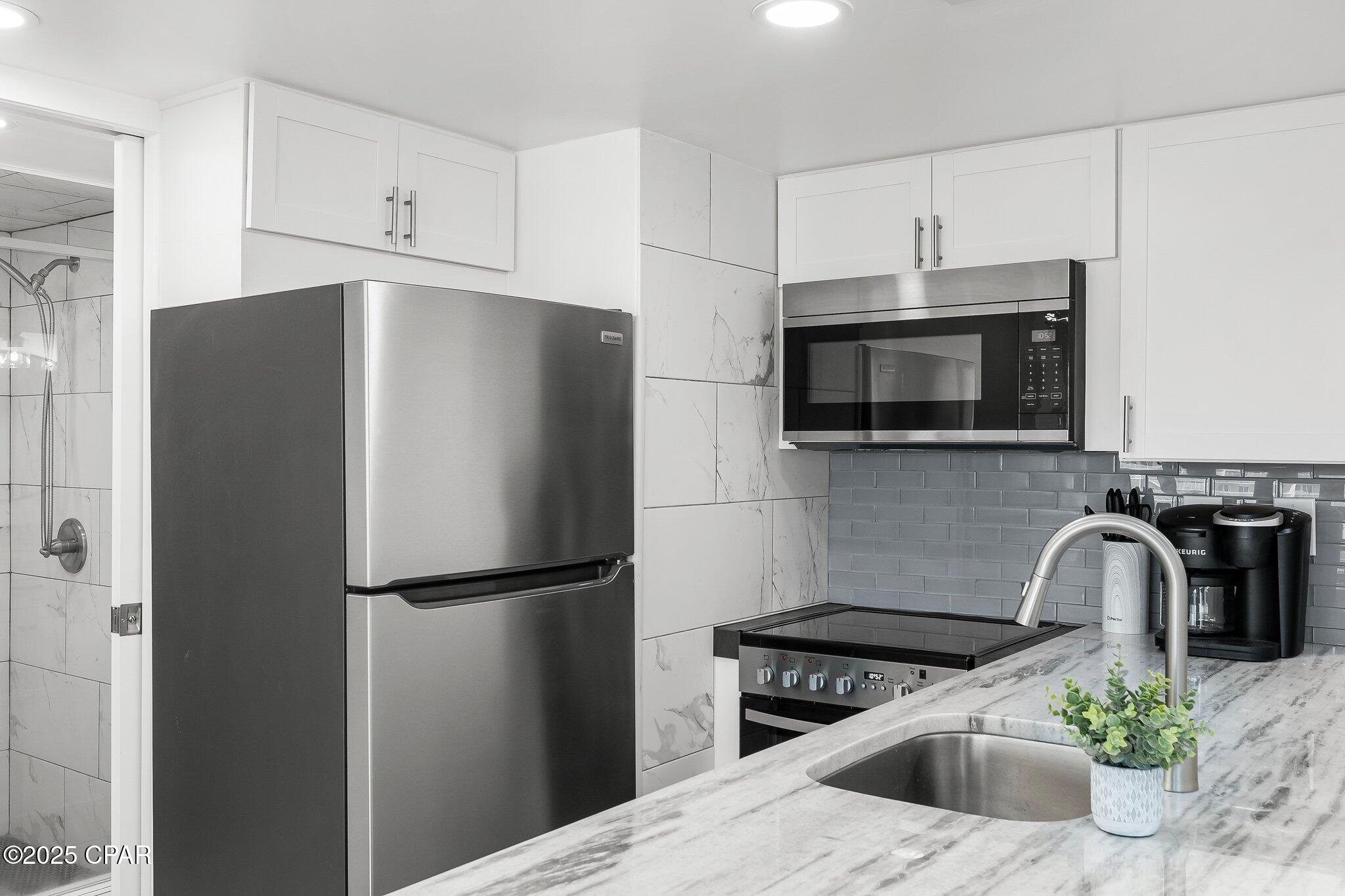 9850 S Thomas Drive 1112E