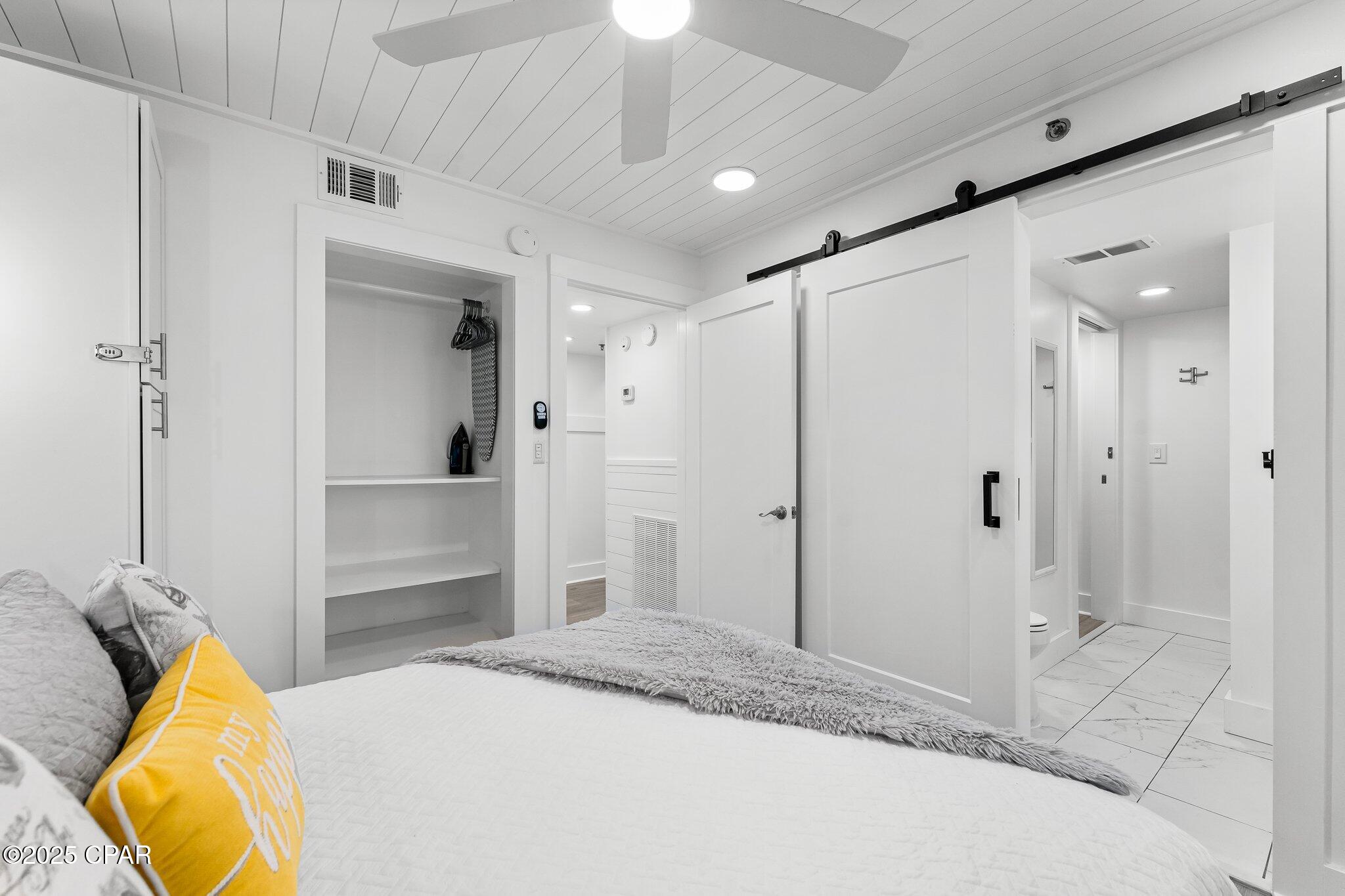 9850 S Thomas Drive 1112E