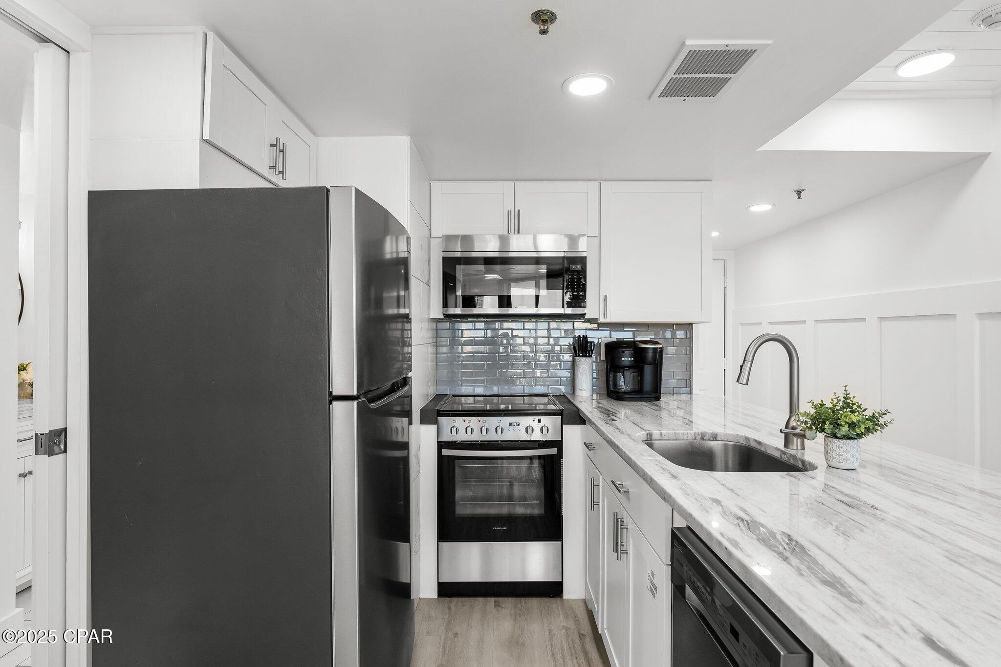 9850 S Thomas Drive 1112E