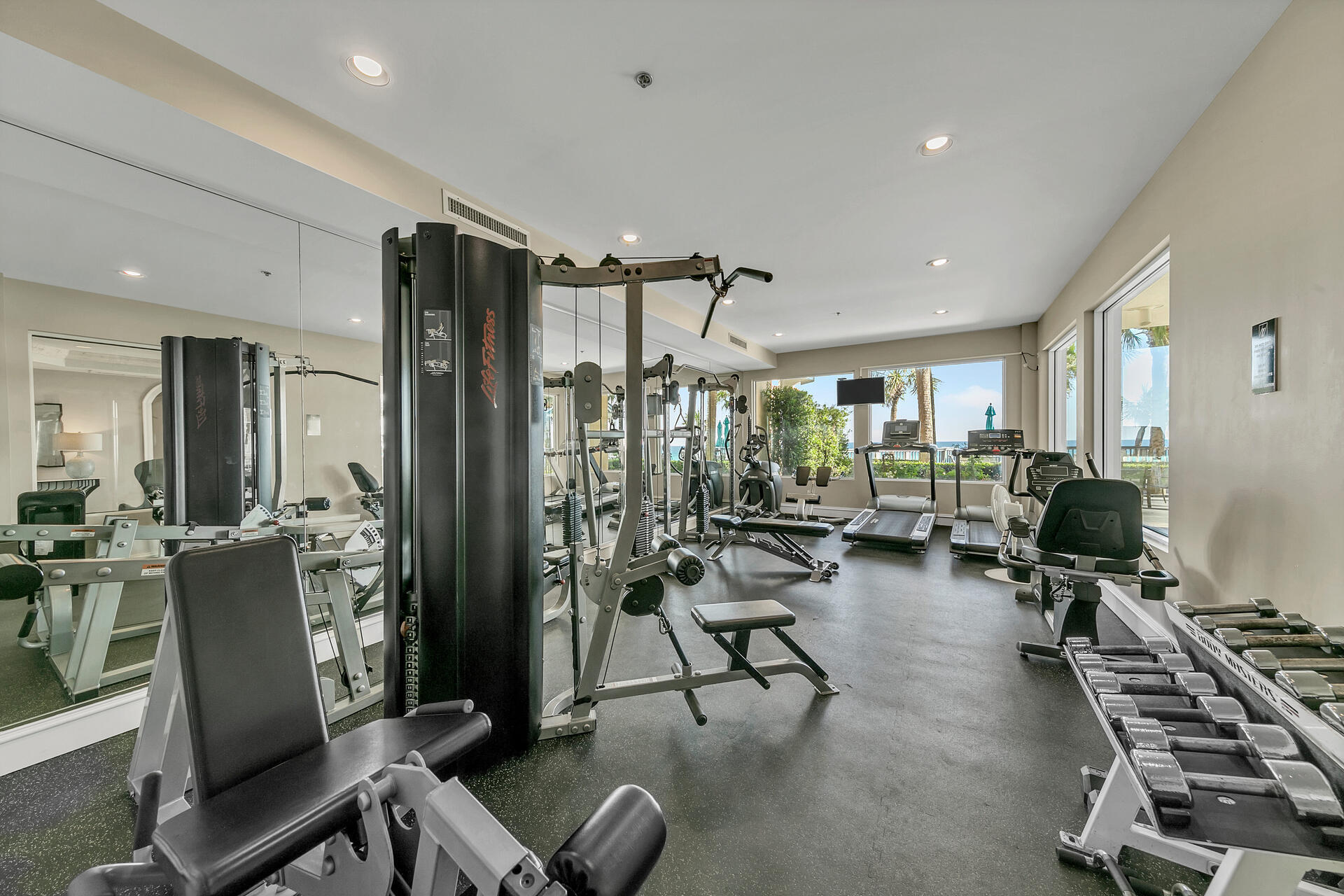 910 Grand Villas Drive 910