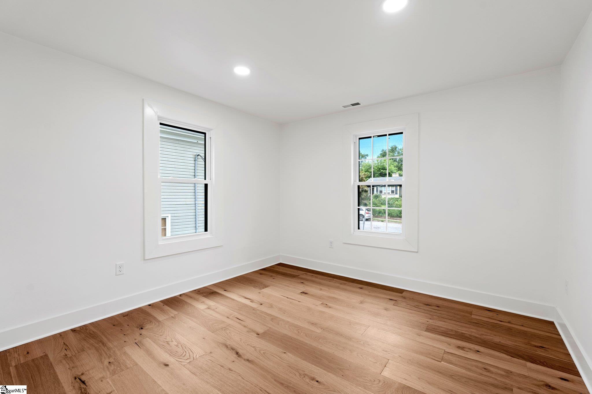 28 Douglas Drive