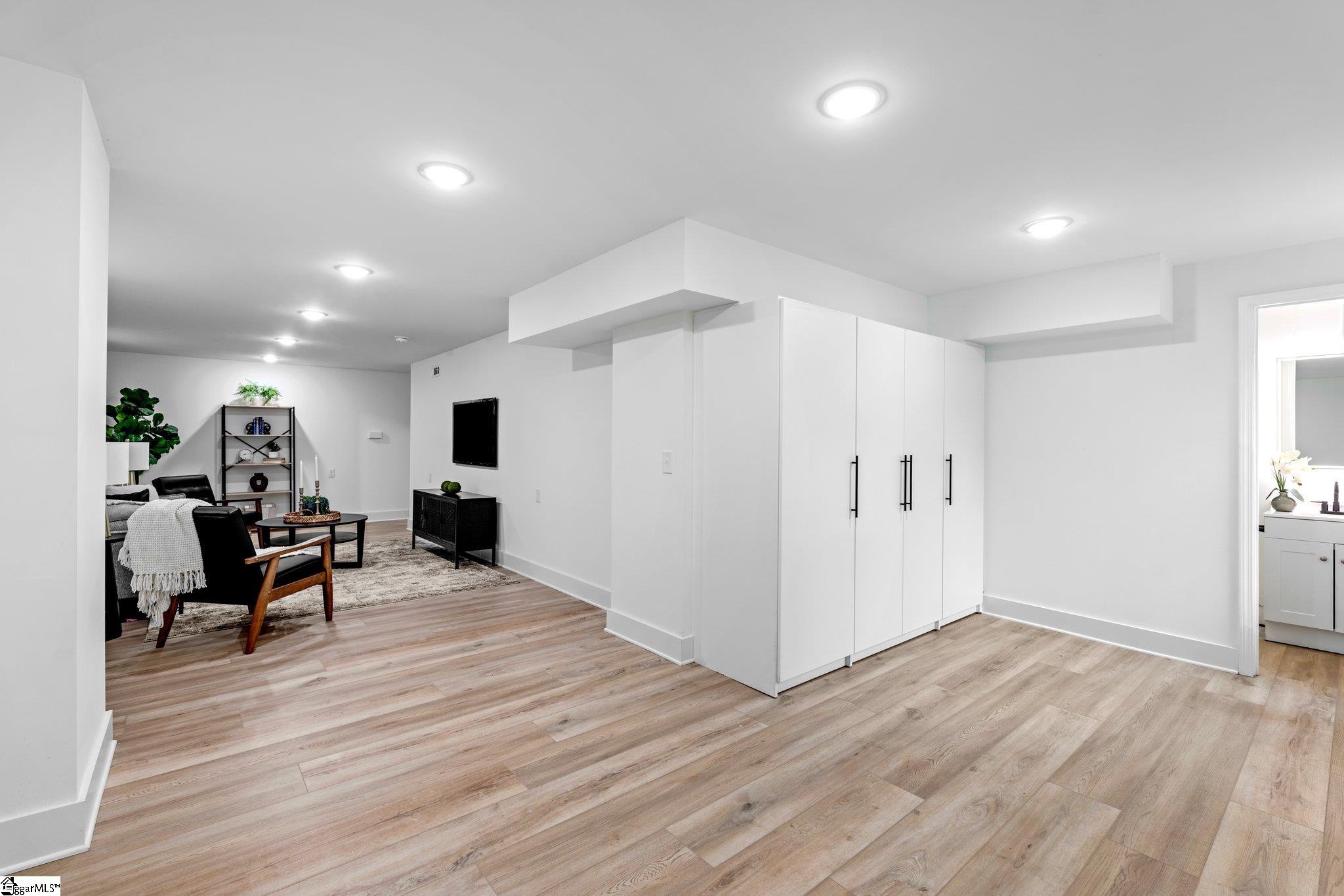 28 Douglas Drive
