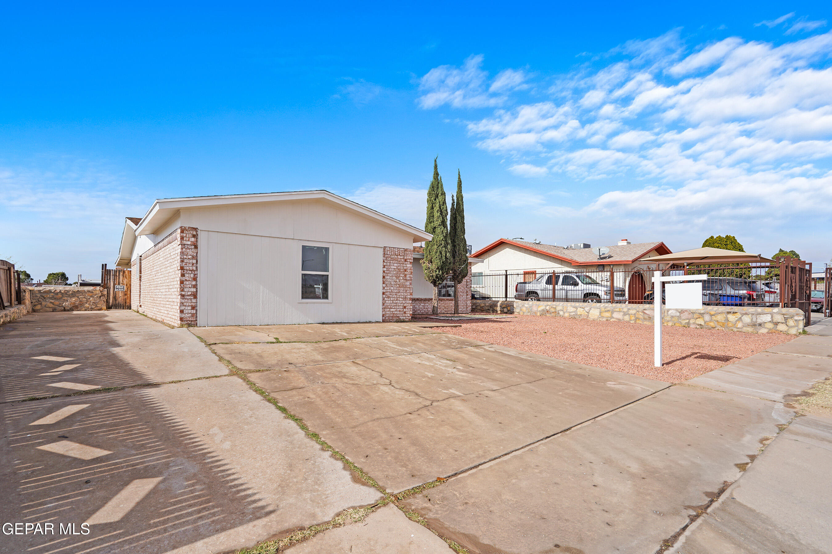 1637 James Guines Drive