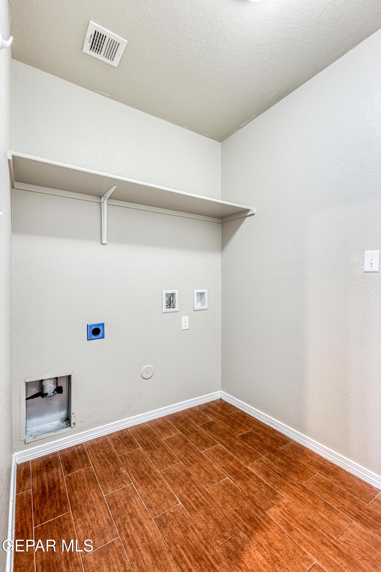 14624 FRIESIAN Trail
