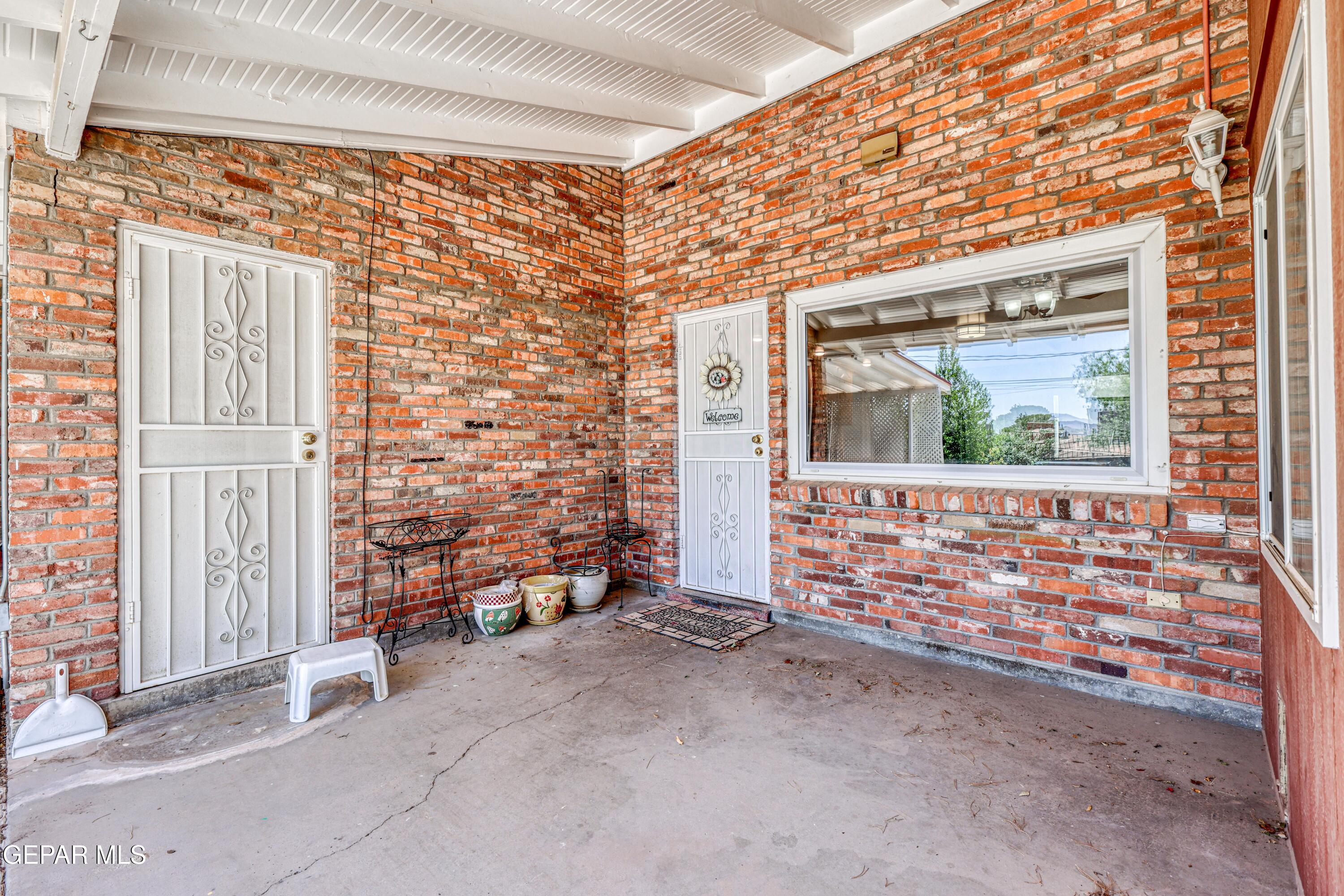 4001 LAS VEGAS Drive