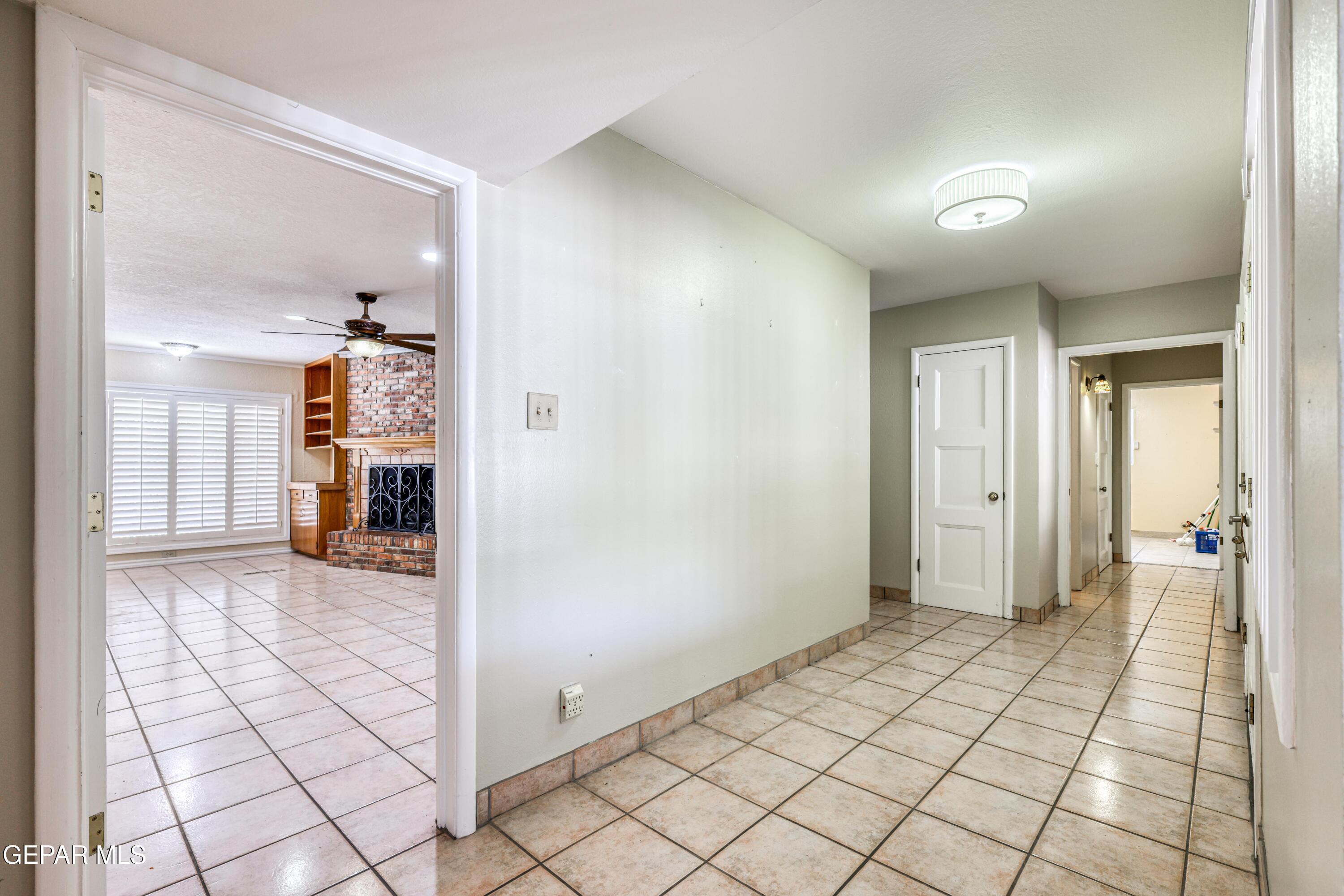 4001 LAS VEGAS Drive