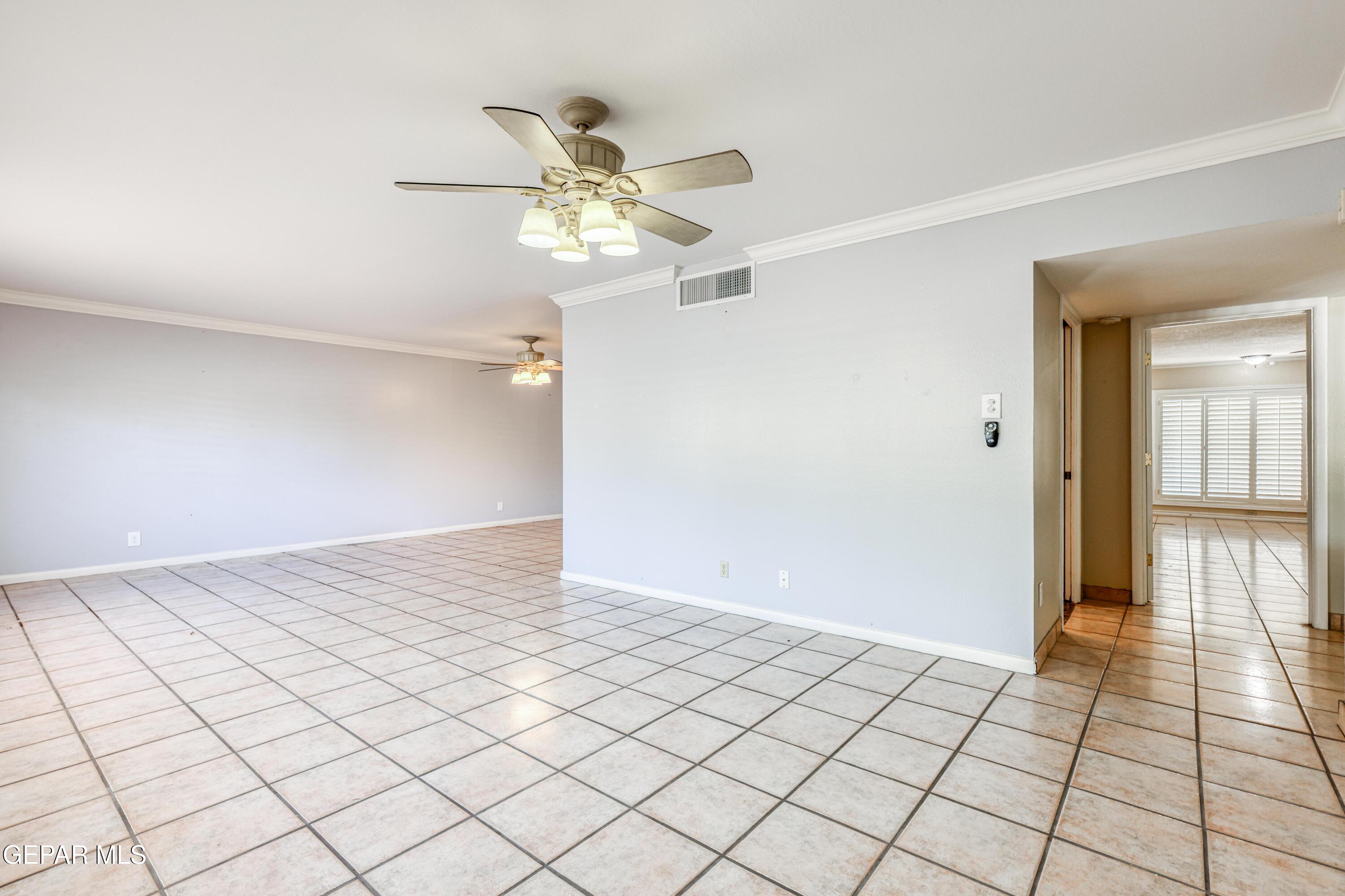 4001 LAS VEGAS Drive