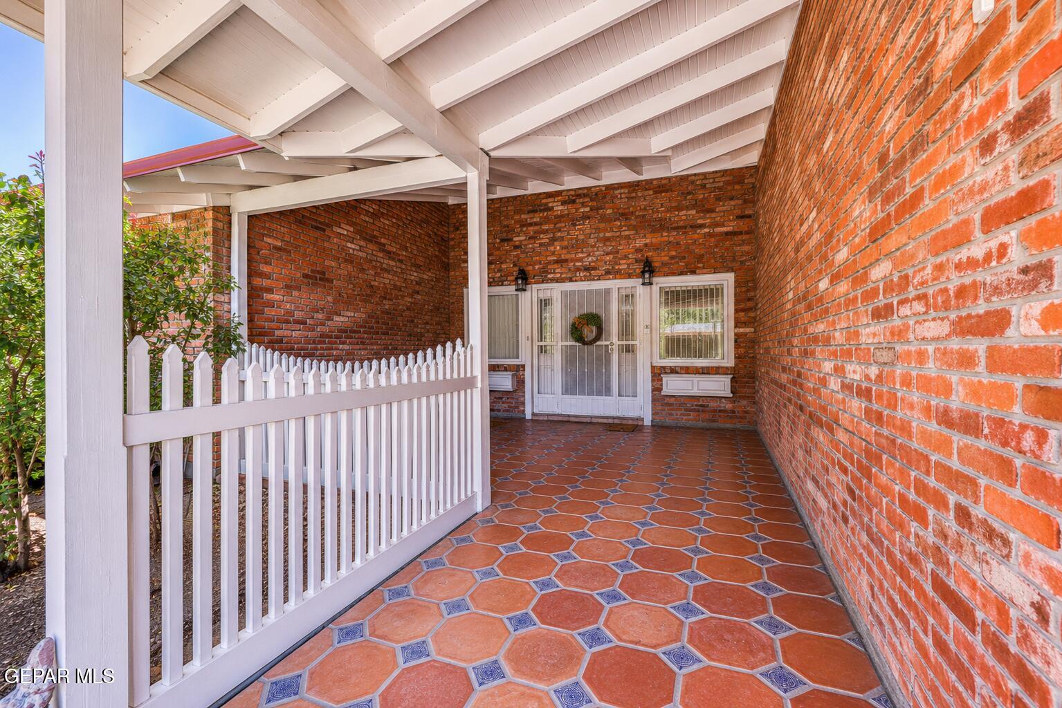 4001 LAS VEGAS Drive