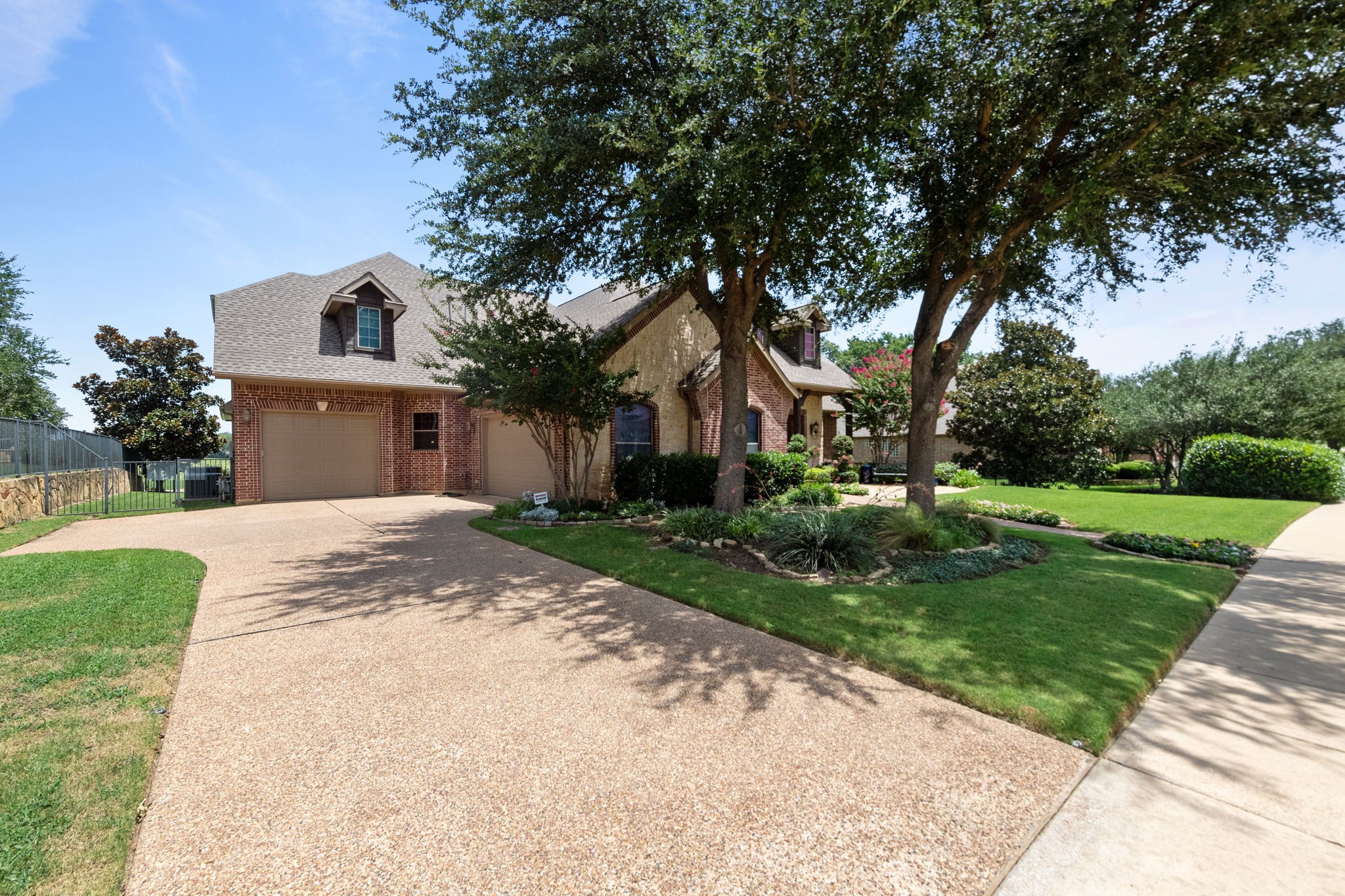 1907 Zavala Road