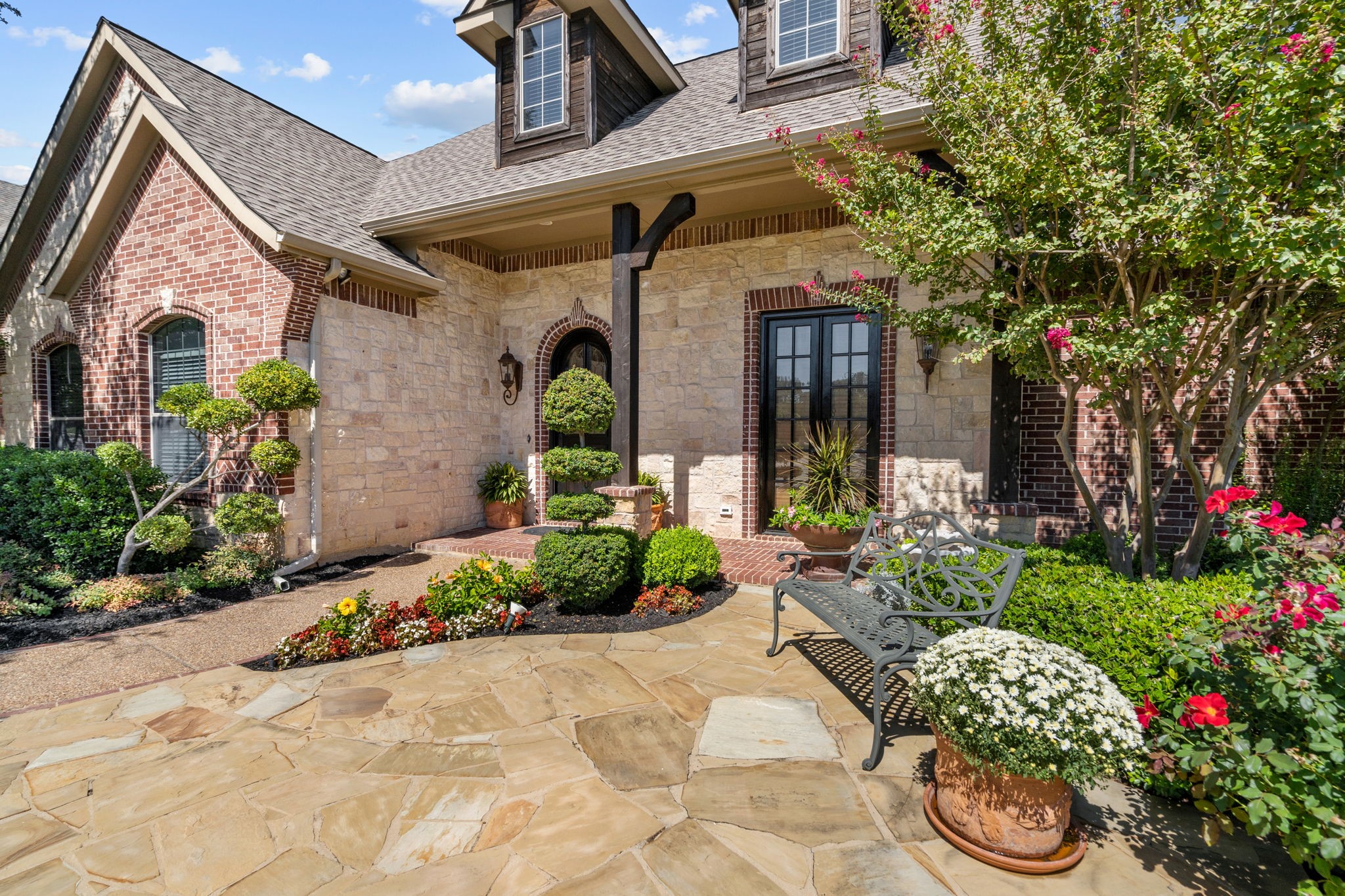 1907 Zavala Road
