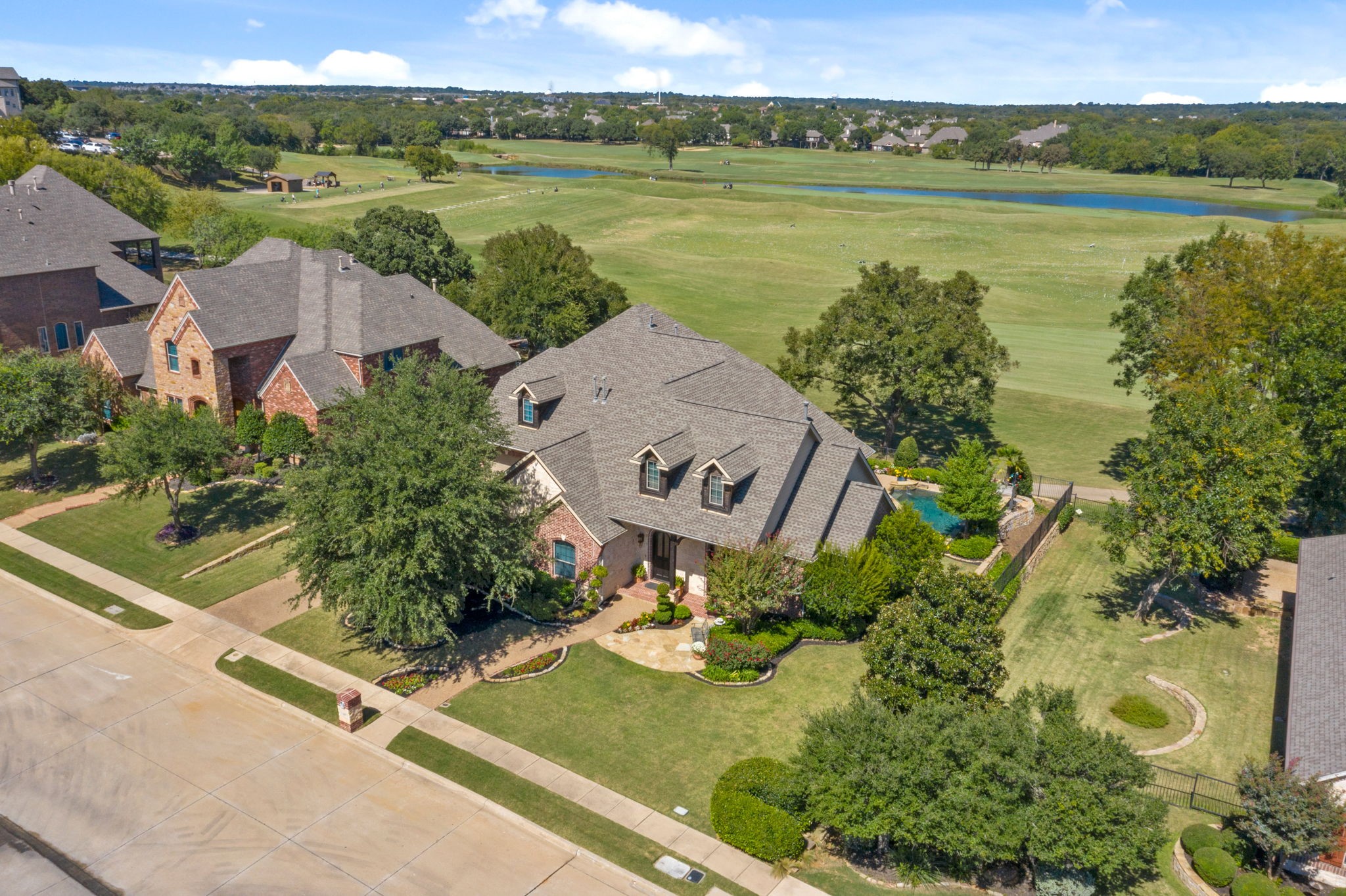 1907 Zavala Road