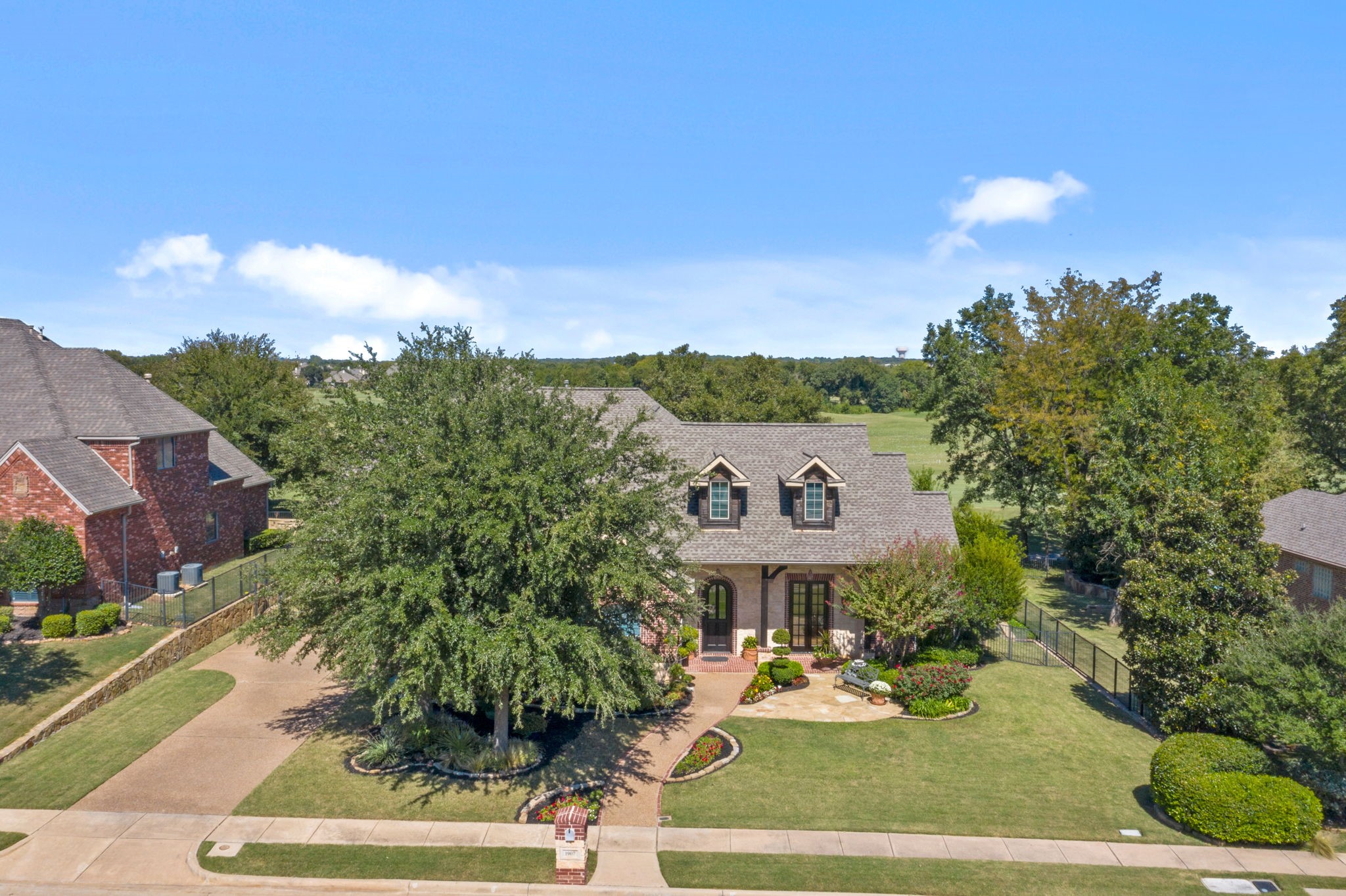 1907 Zavala Road