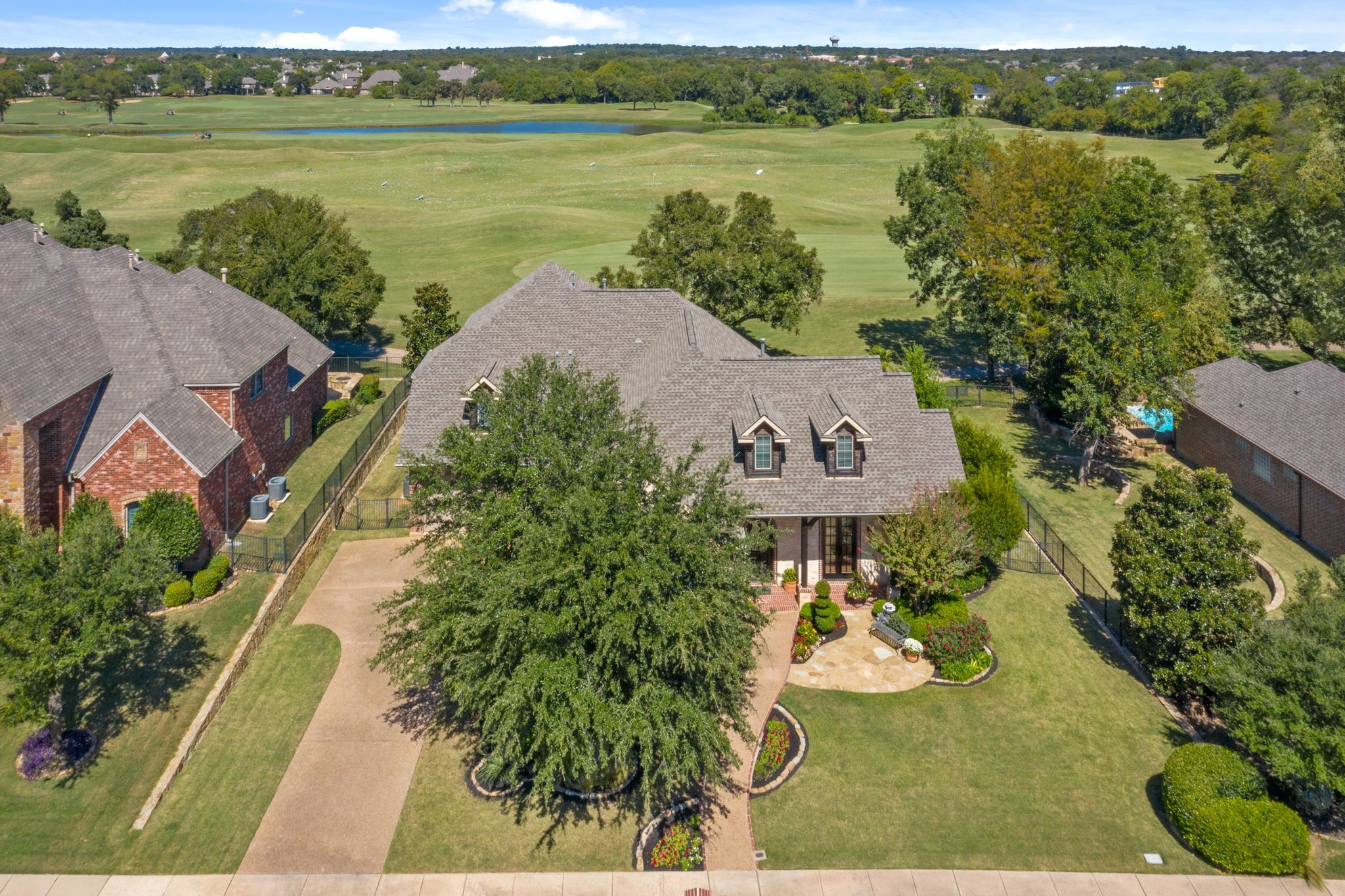 1907 Zavala Road