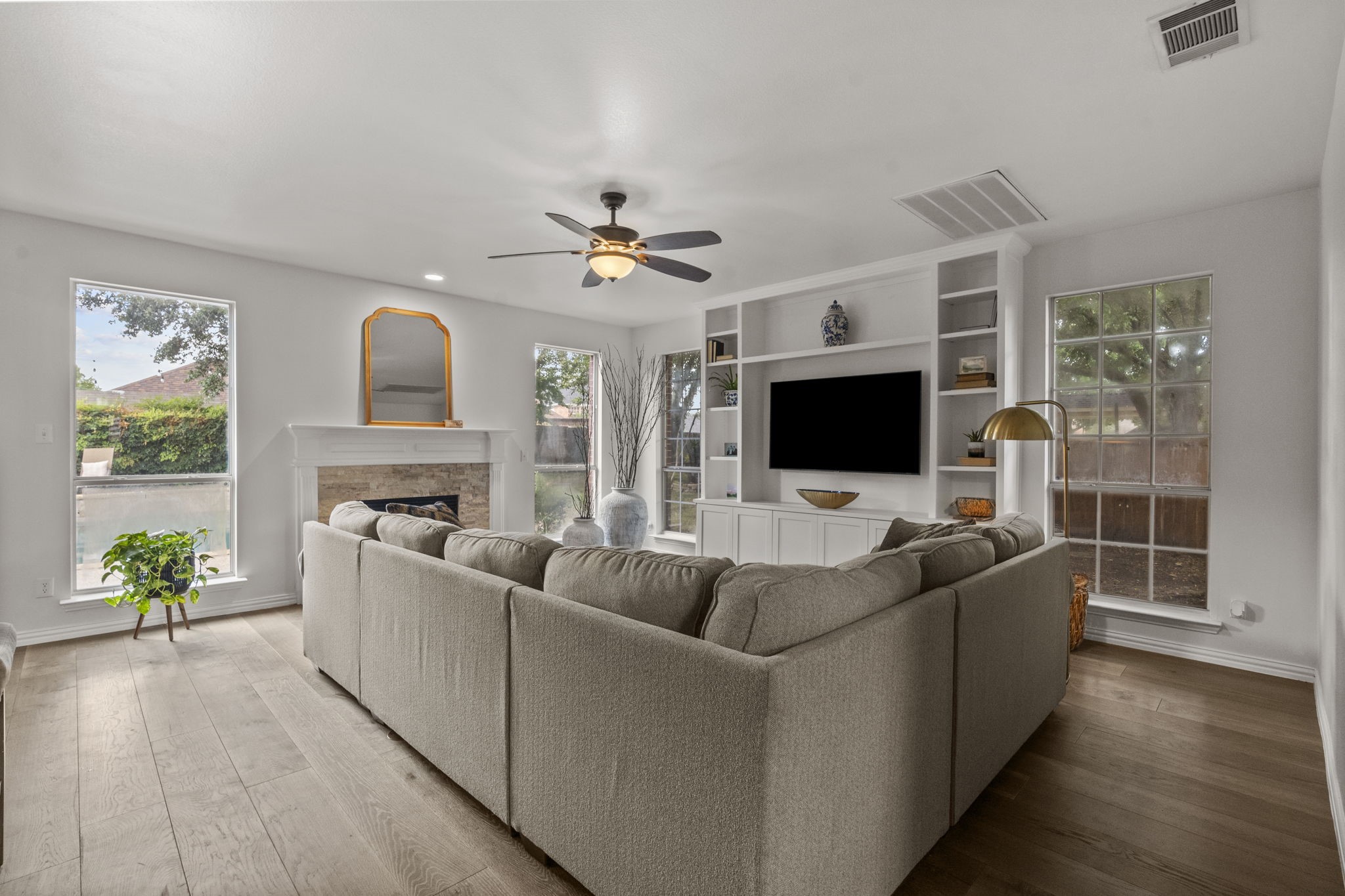 2708 Country Glen Court
