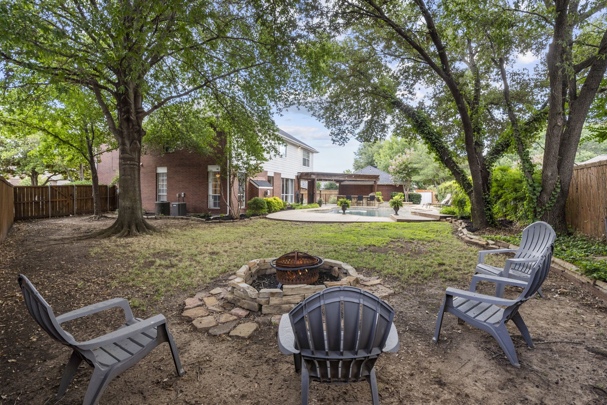 2708 Country Glen Court