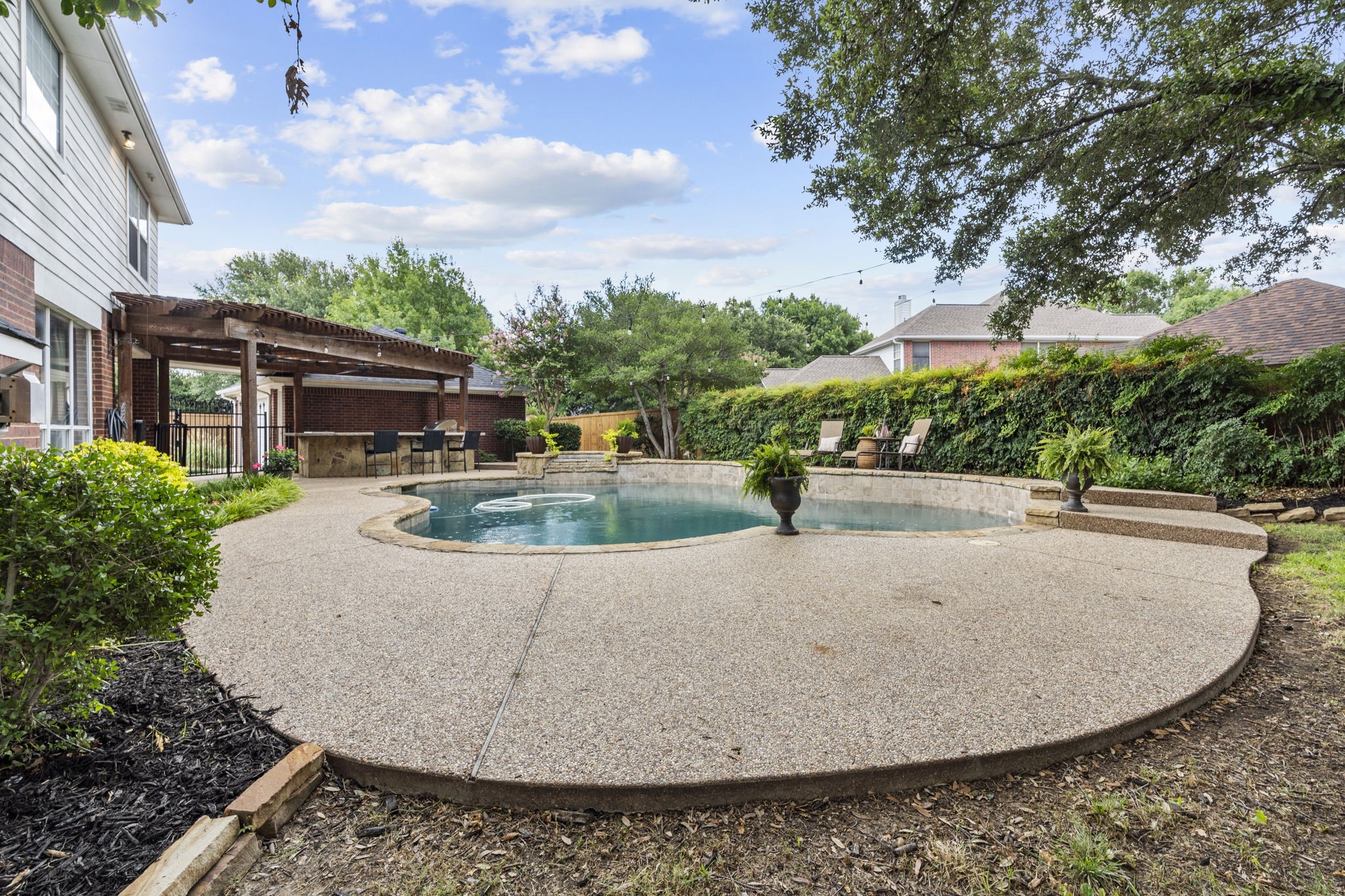 2708 Country Glen Court