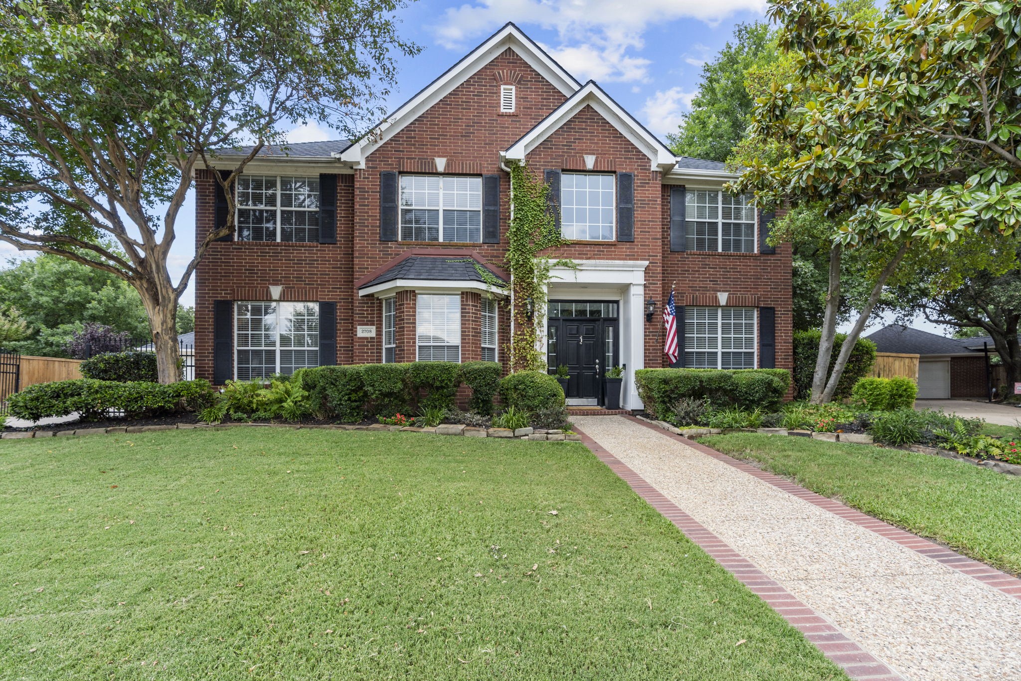 2708 Country Glen Court